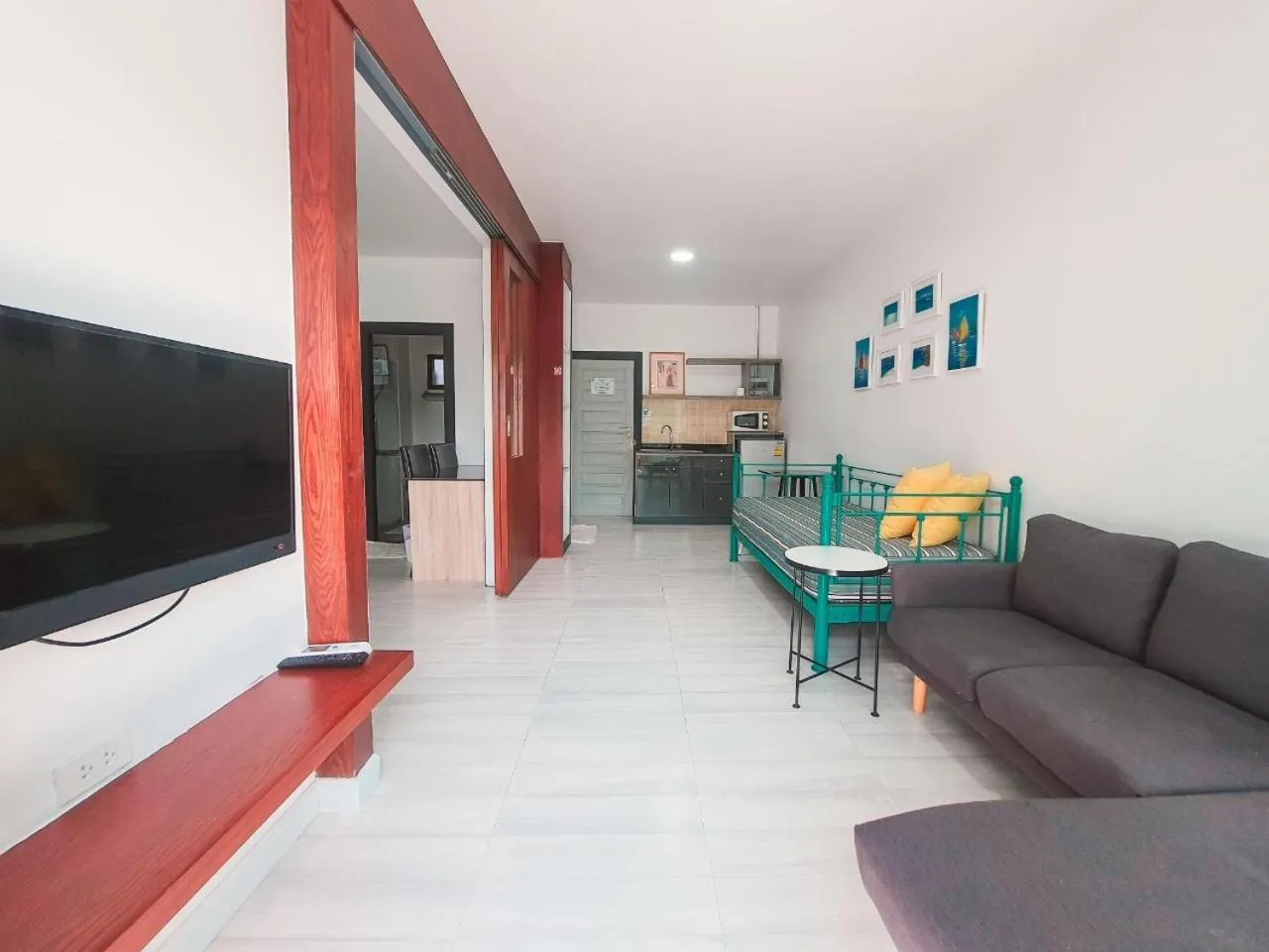 TV and multimedia in Pony TopView