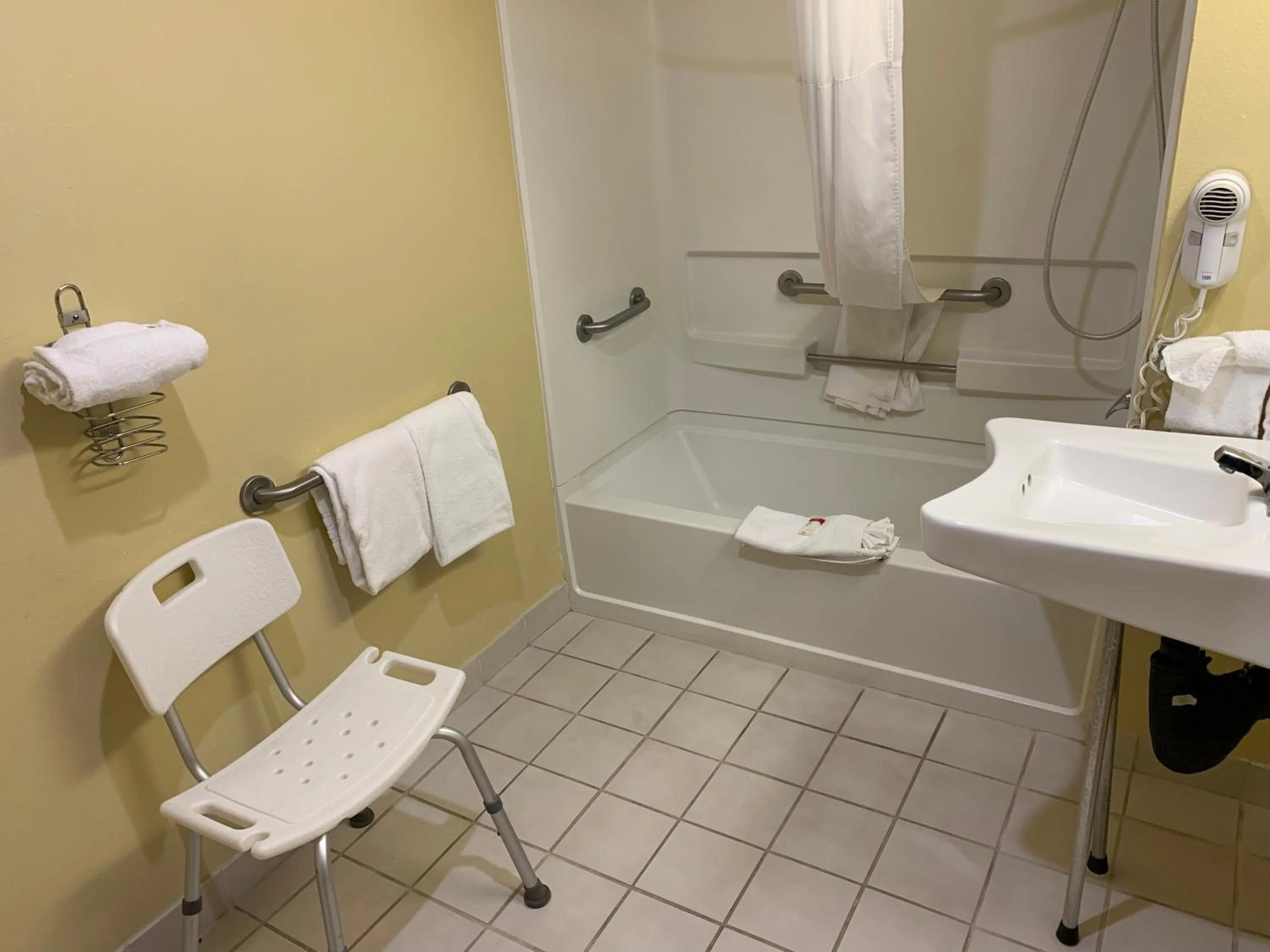 Bathroom in Days Inn by Wyndham Ocean Shores