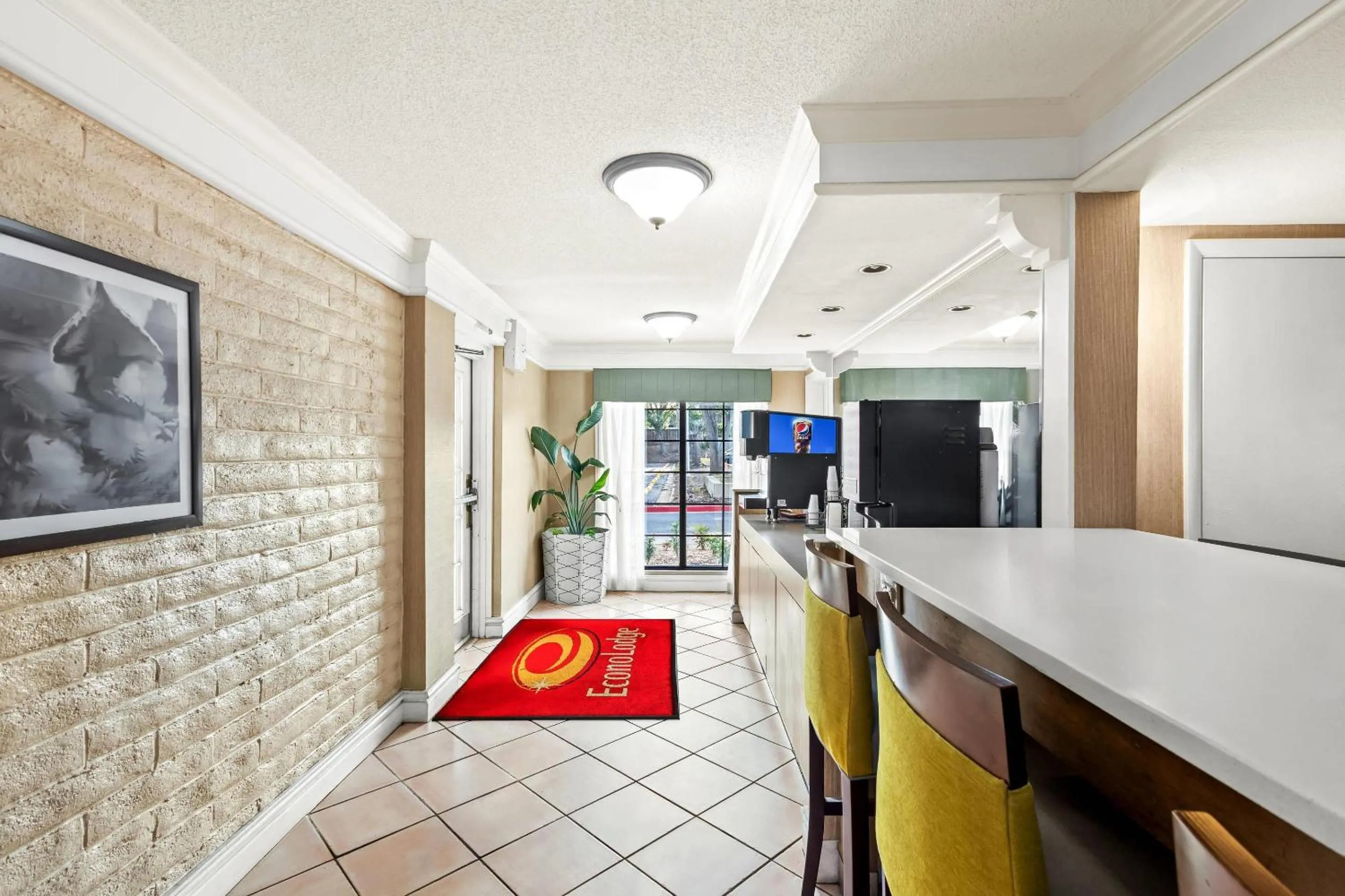 Breakfast in Econo Lodge Augusta North - Washington Road