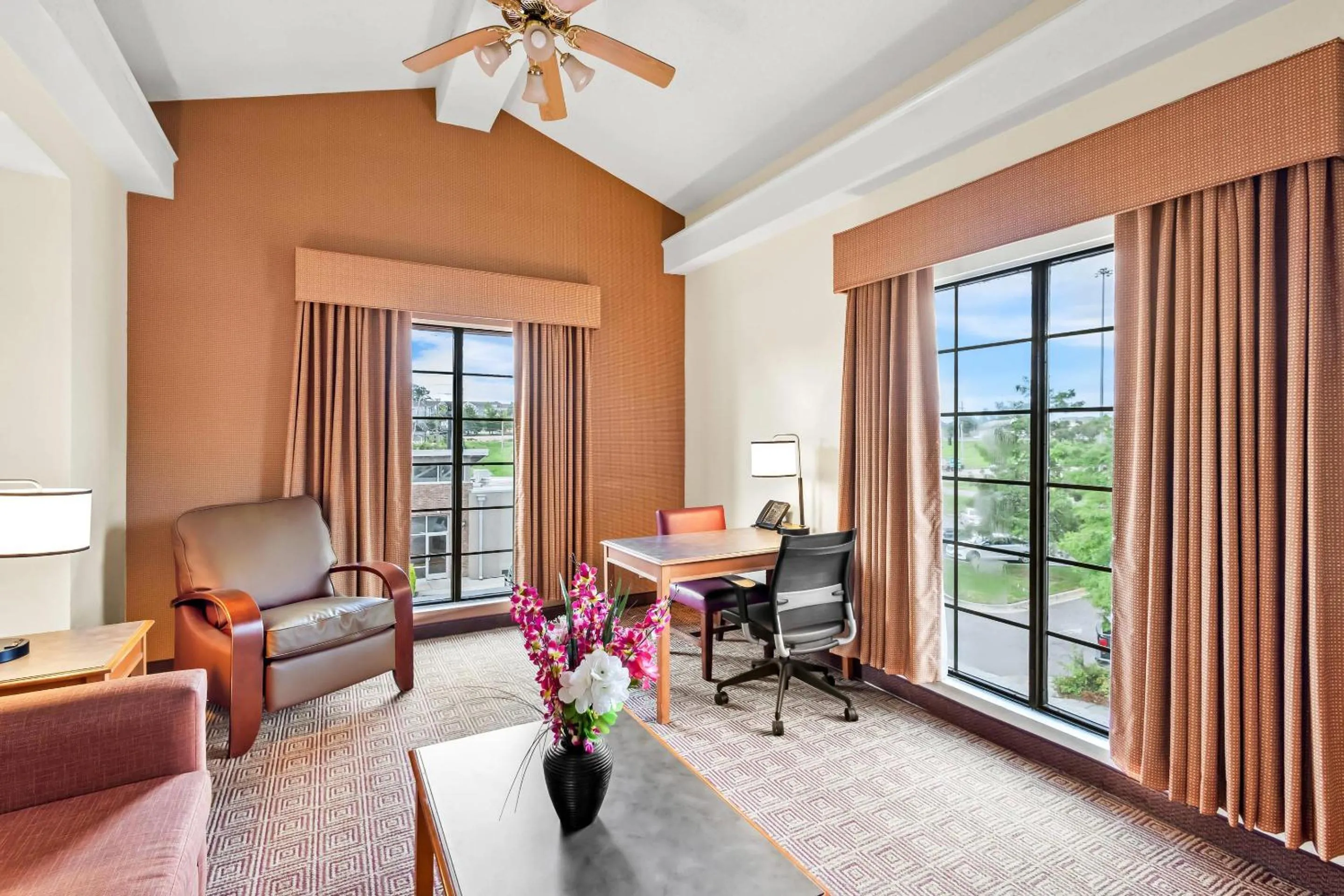 Bedroom in Econo Lodge Augusta North - Washington Road