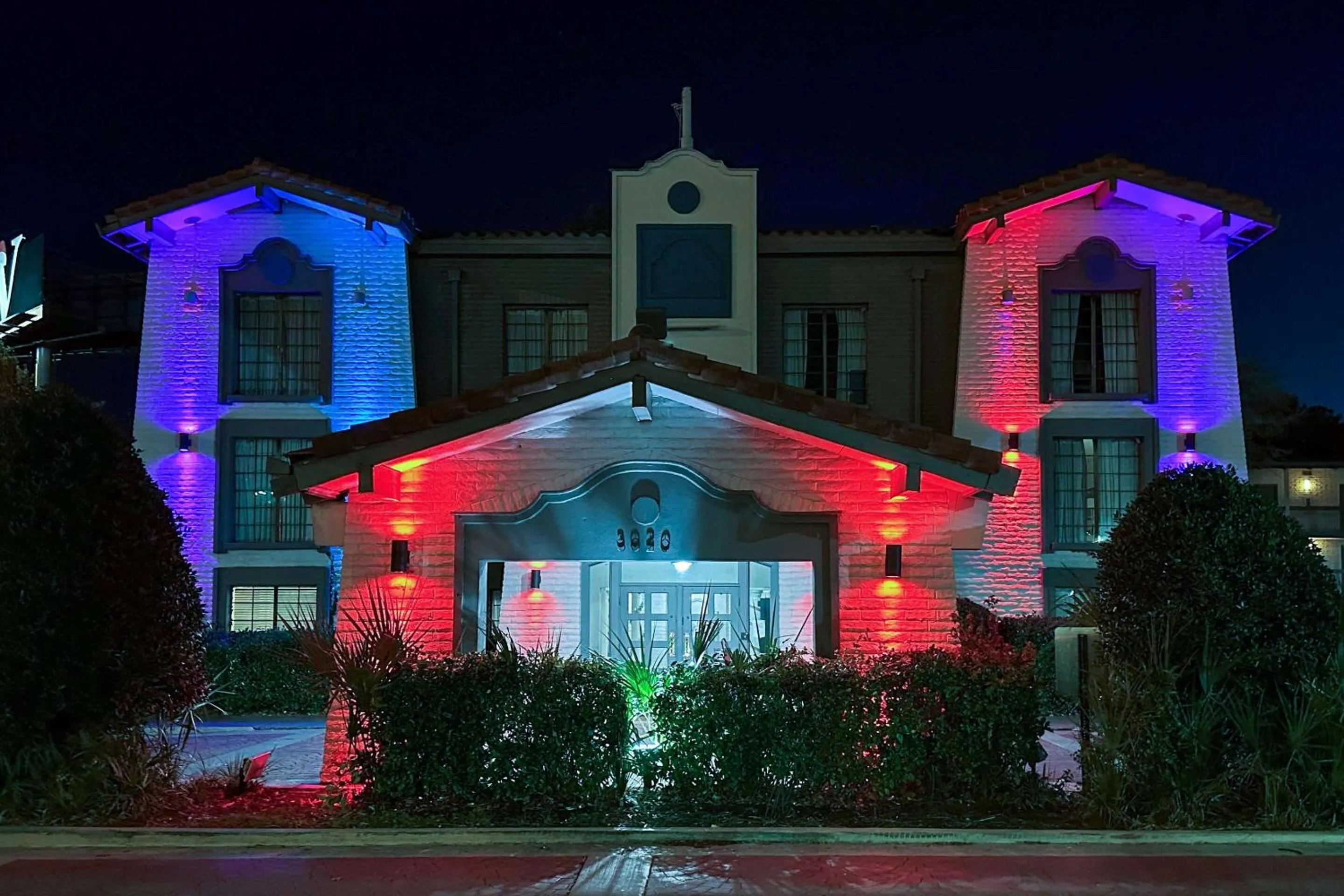 Property building in Days Inn by Wyndham Augusta Washington Rd