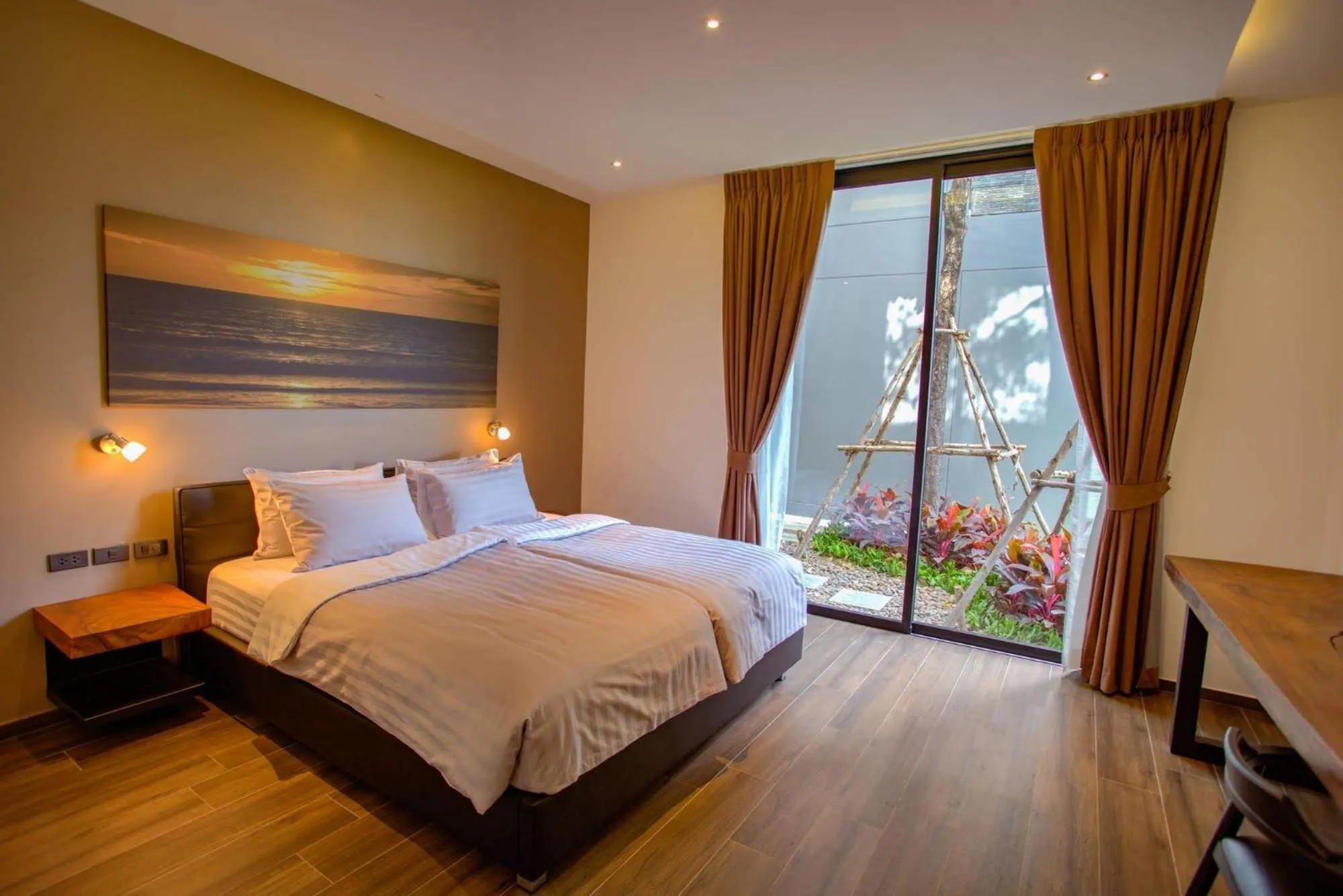 Bed in Ocean Rock Kalim