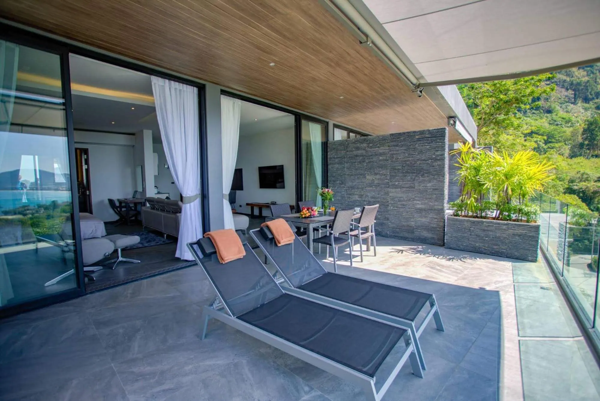 Patio in Ocean Rock Kalim