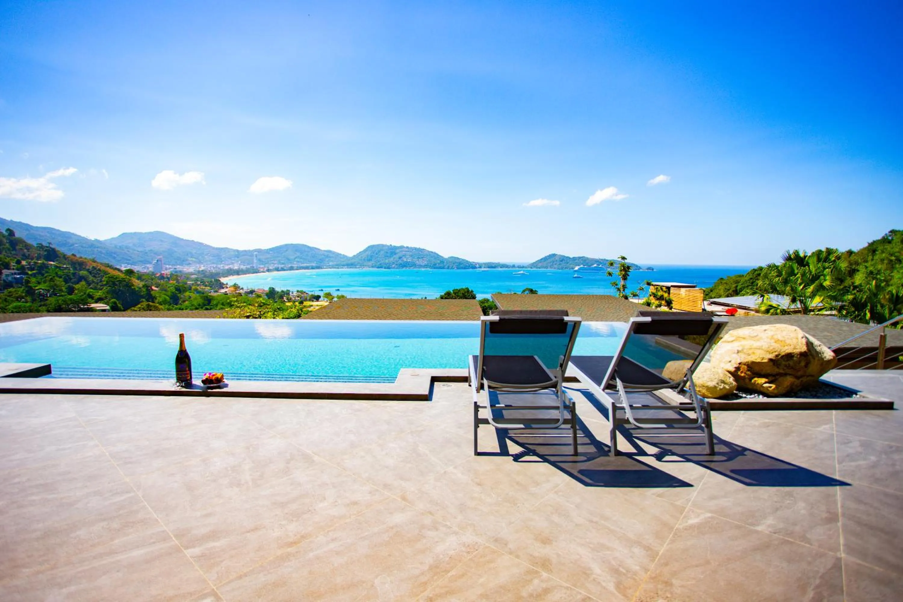 Swimming pool in Ocean Rock Kalim