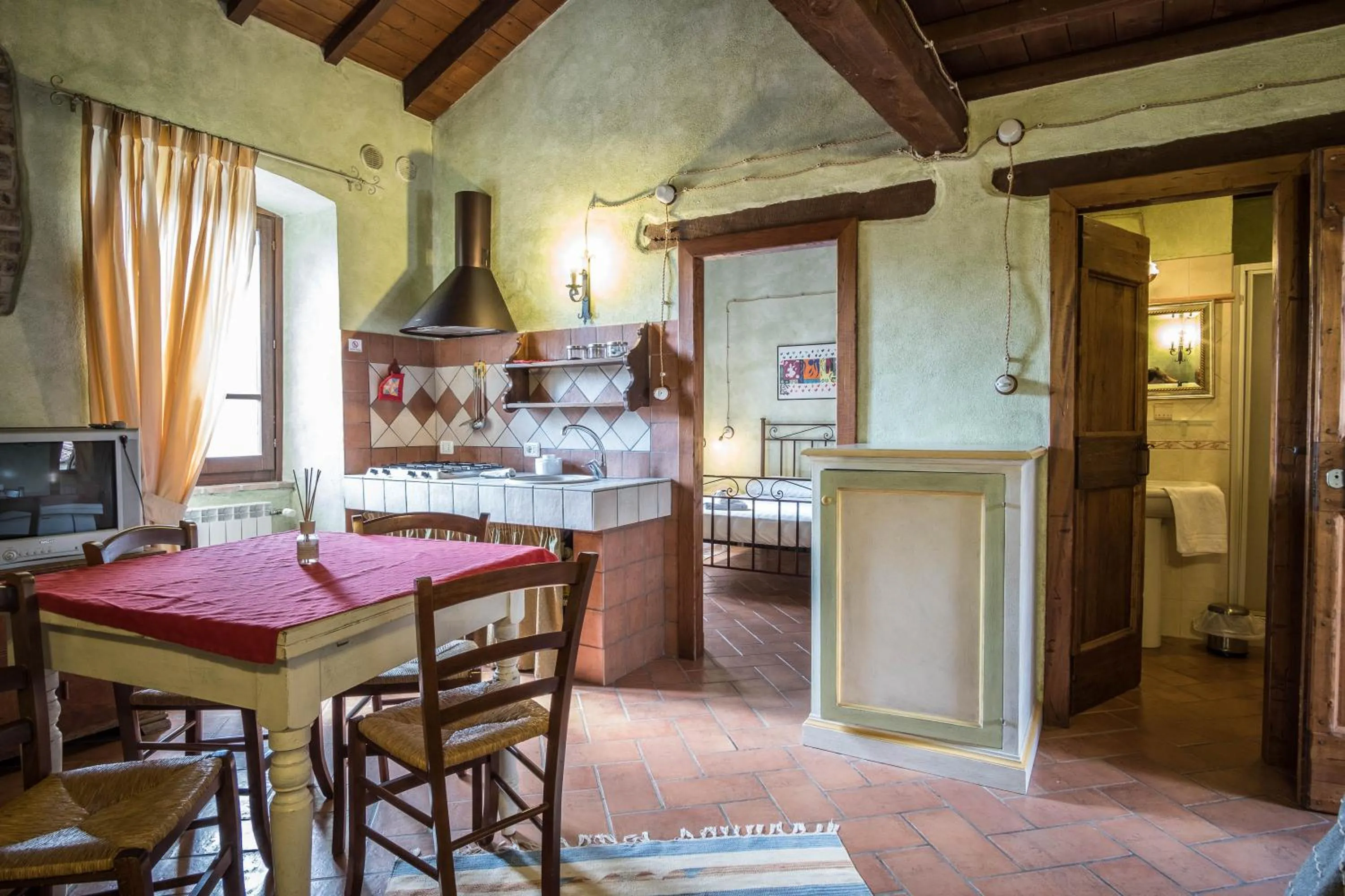 Kitchen or kitchenette in Agriturismo Goccia di Luna