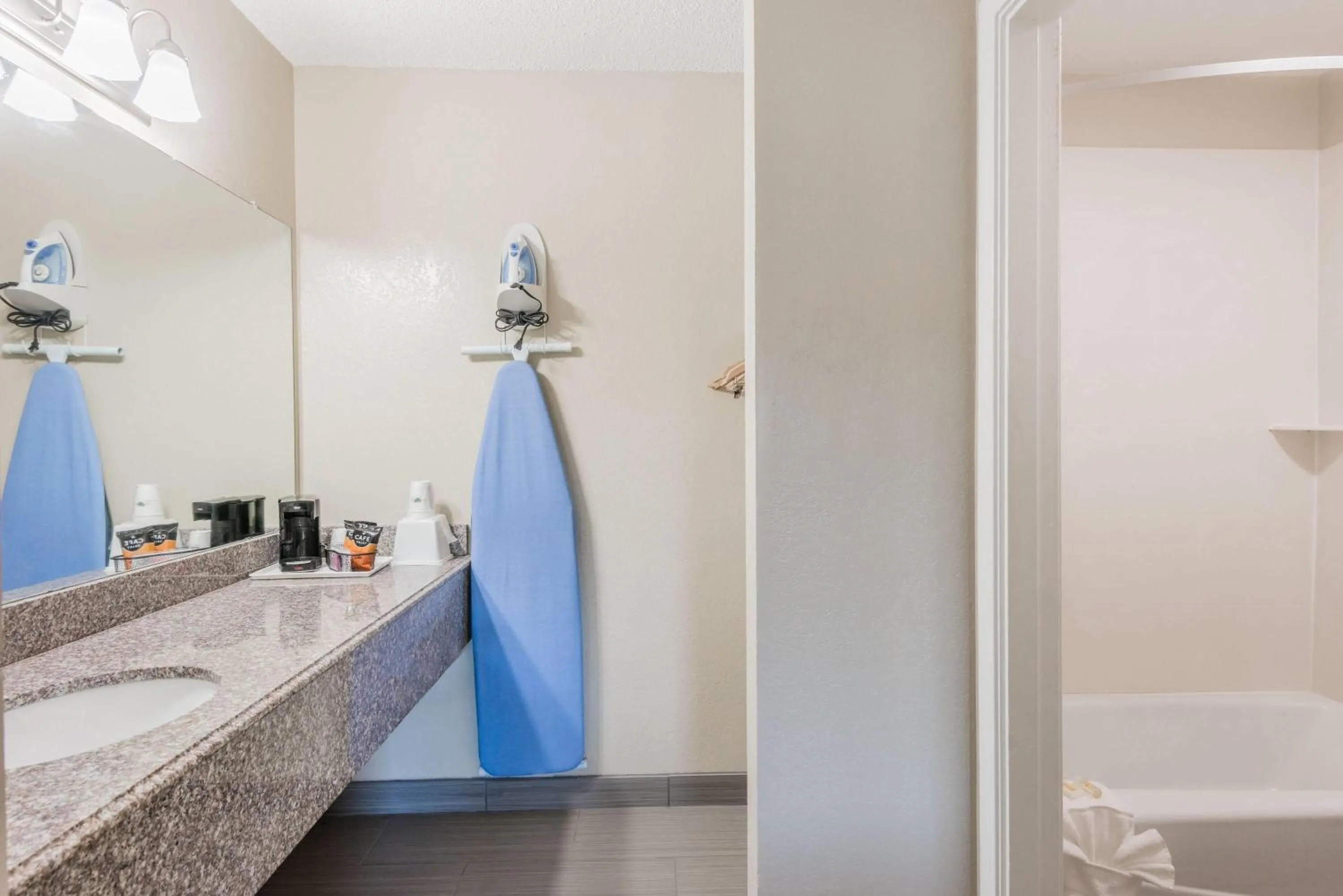 Photo of the whole room in Days Inn by Wyndham San Marcos