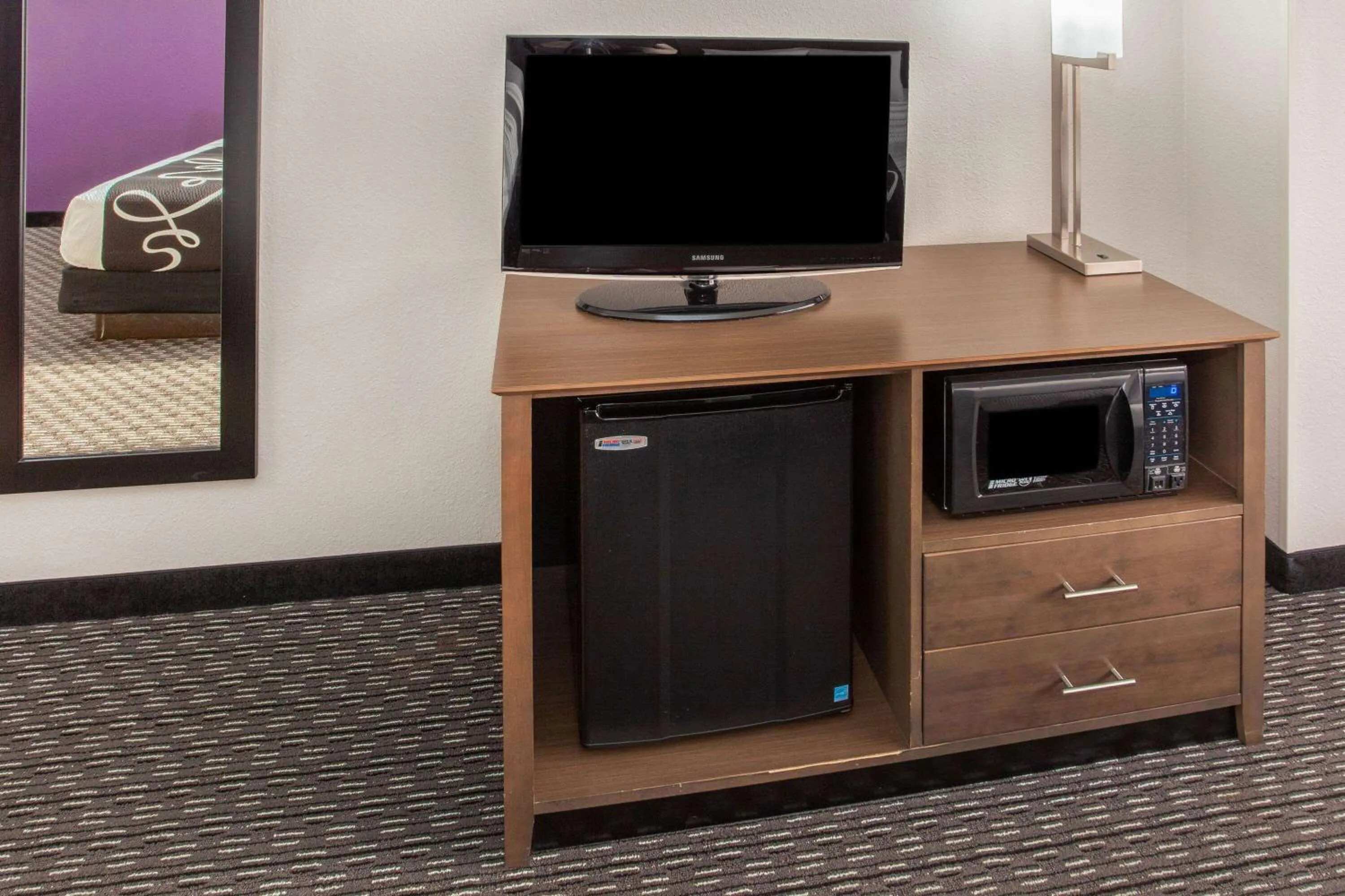 Photo of the whole room in La Quinta by Wyndham Lubbock West Medical Center