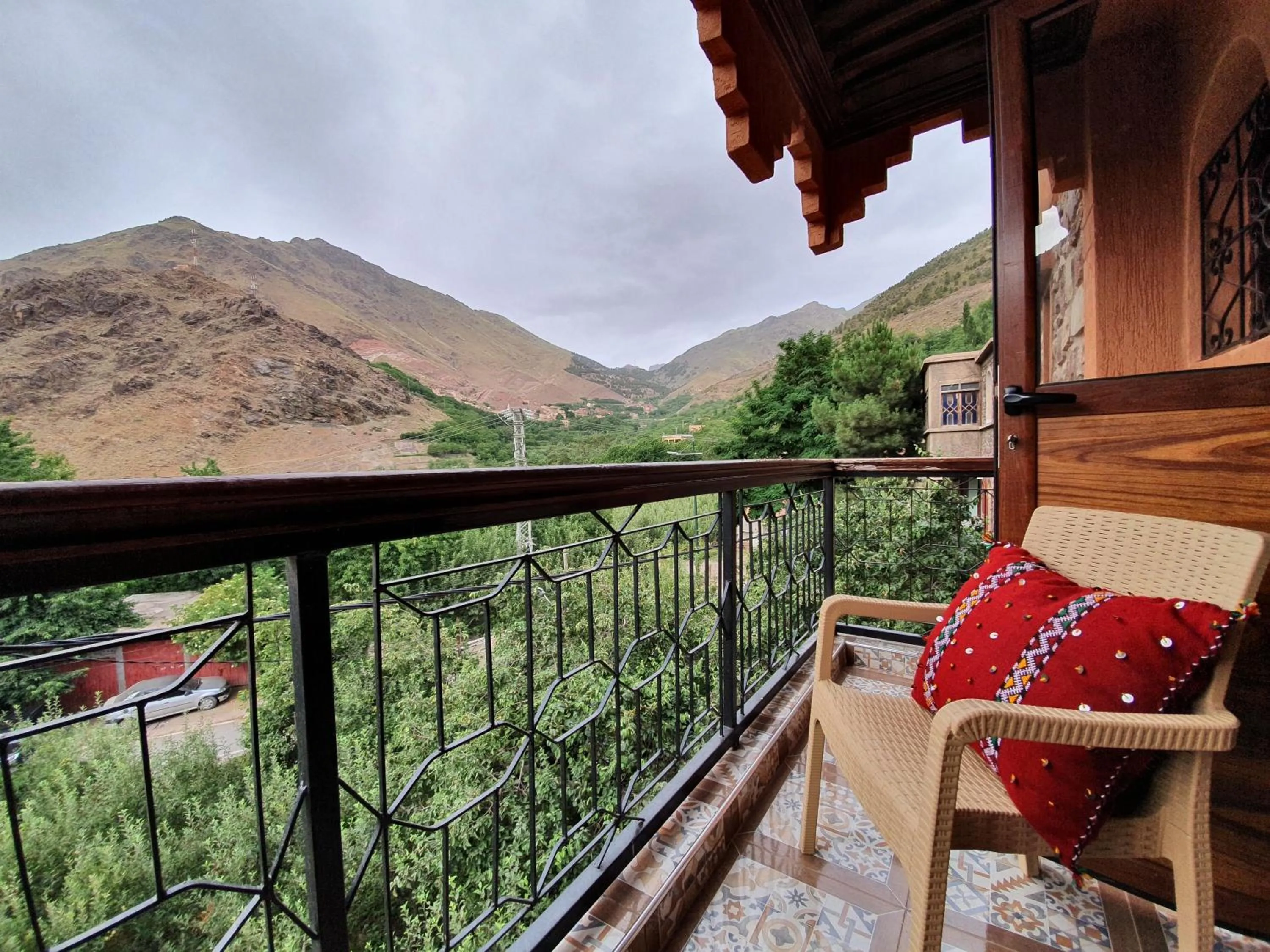 Mountain view in Dar Assarou - Toubkal National Park Lodge