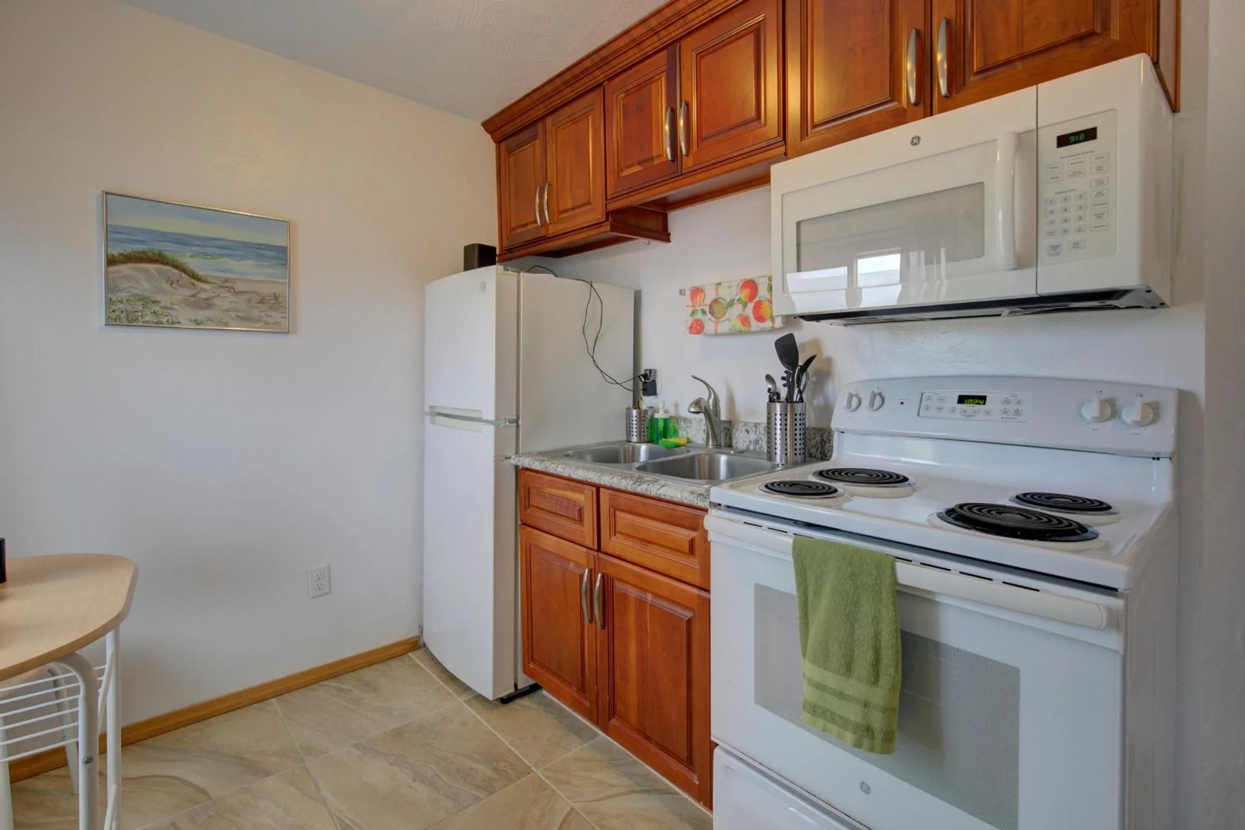 Kitchen or kitchenette in Westerly Motel