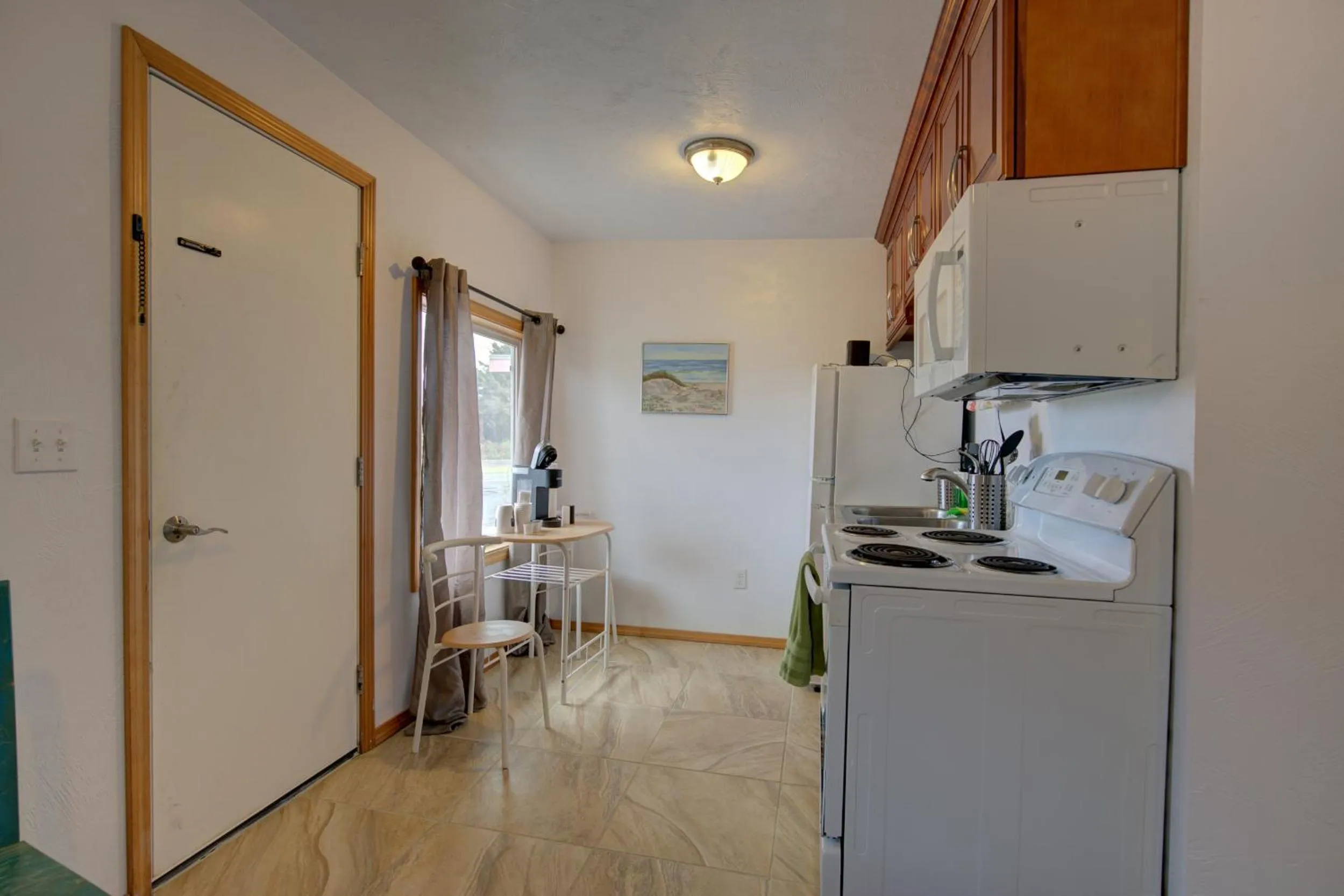 Kitchen or kitchenette in Westerly Motel