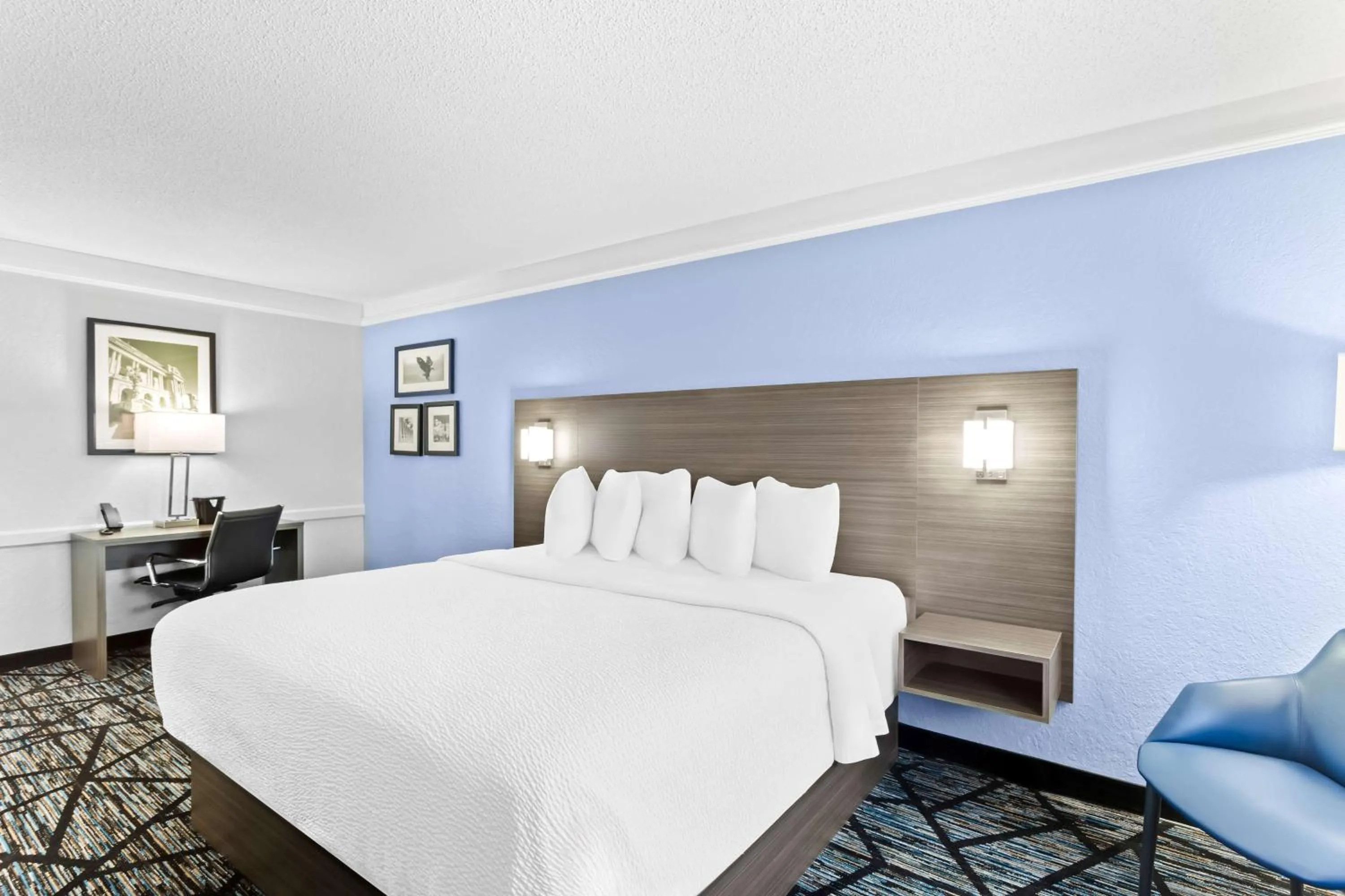 Bedroom, Bed in Best Western Schaumburg – O’Hare NW