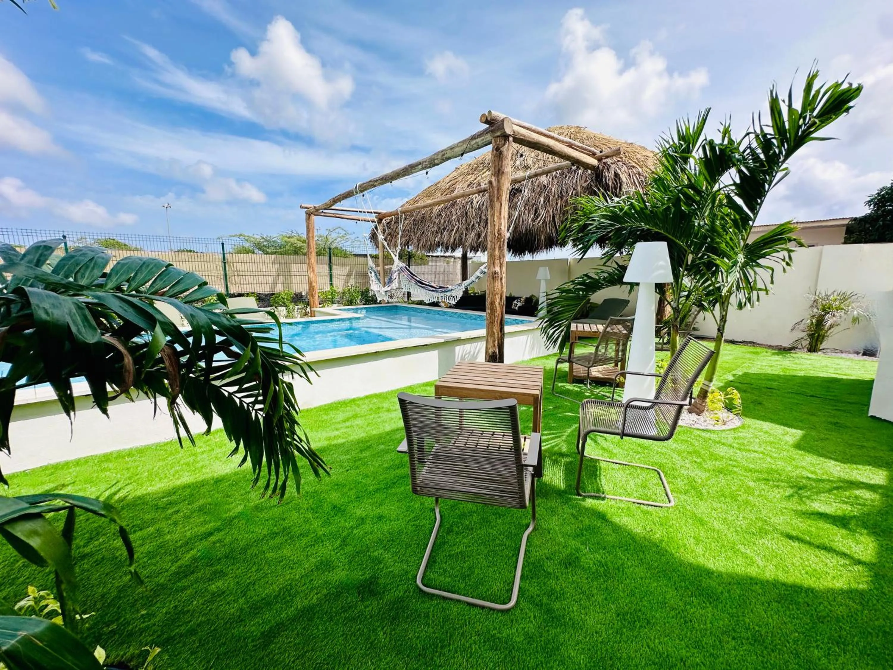 Seating area in Vistalmar Ocean Suites