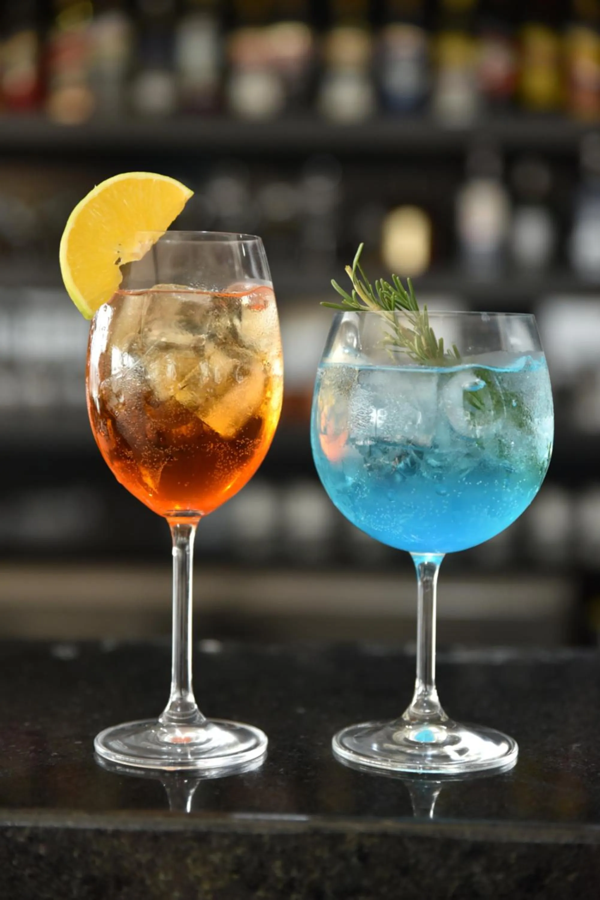 Restaurant/places to eat in Plaza Inn Small Town Flat