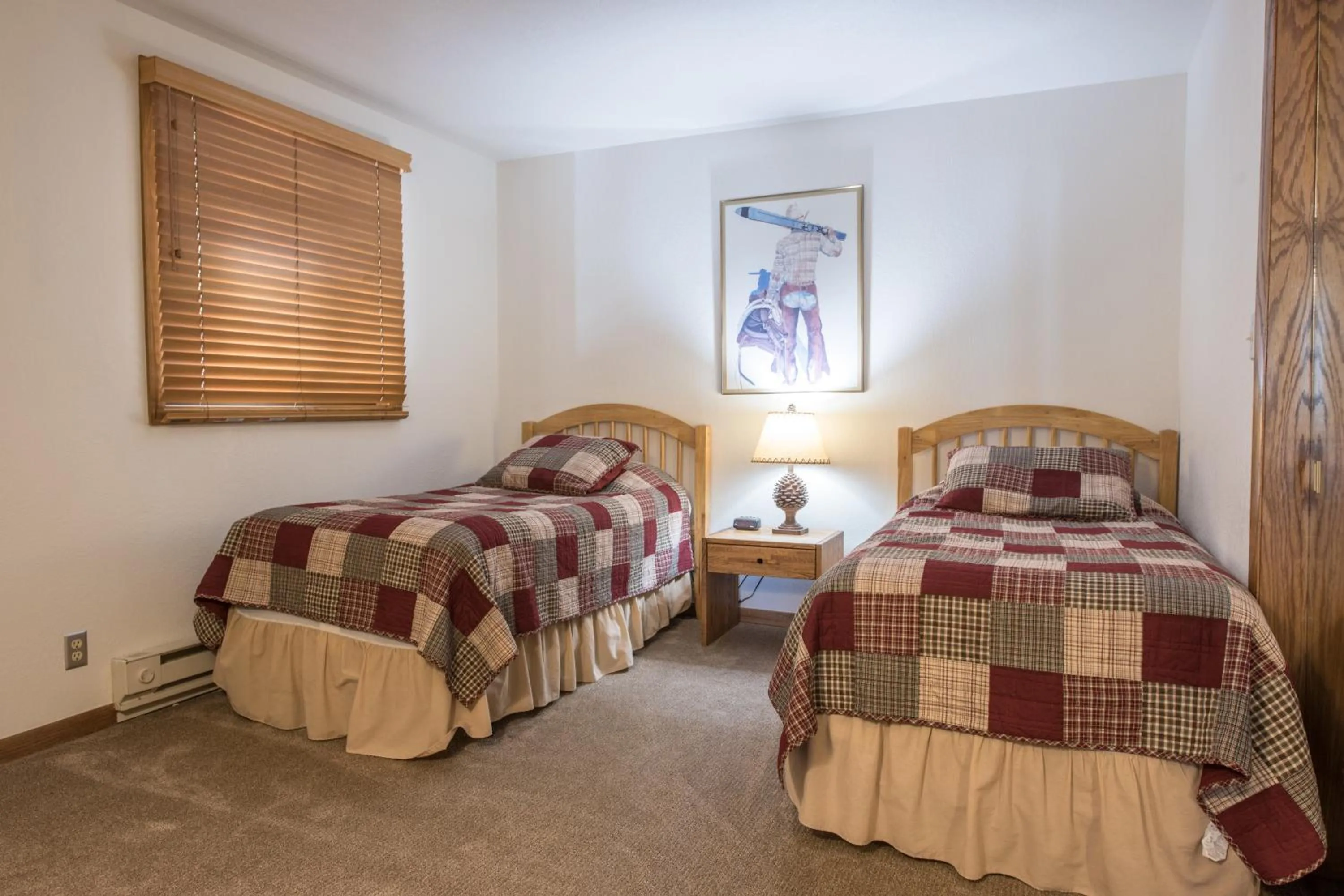 Bed in The Plaza Condominiums, A Vail Resorts Property