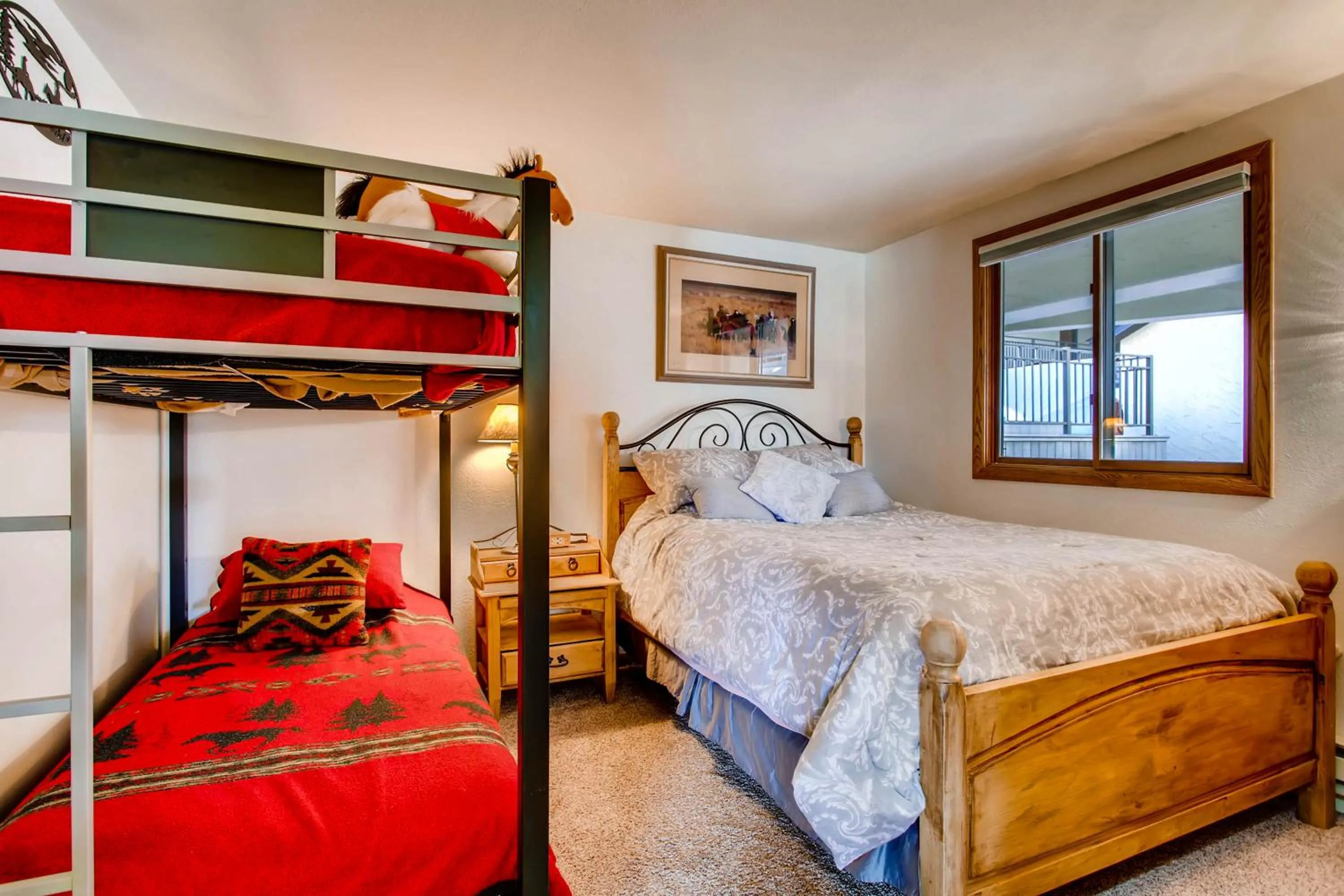 Bedroom, Bed in The Plaza Condominiums, A Vail Resorts Property