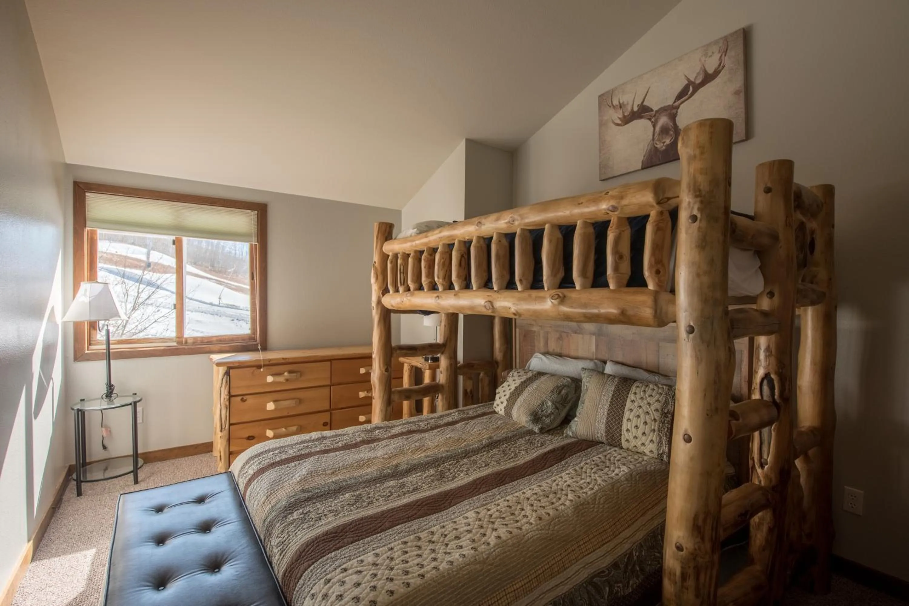 Bed in The Plaza Condominiums, A Vail Resorts Property