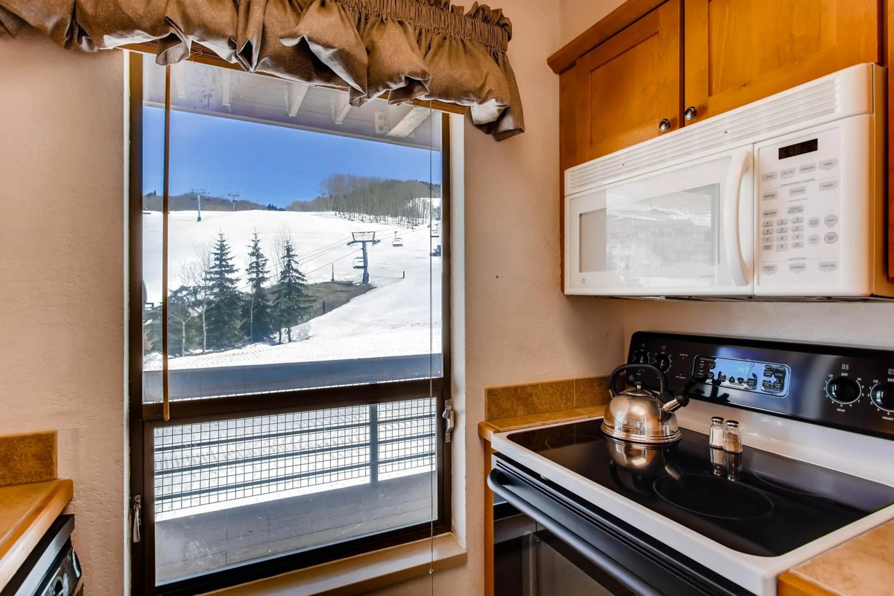 The Plaza Condominiums, A Vail Resorts Property