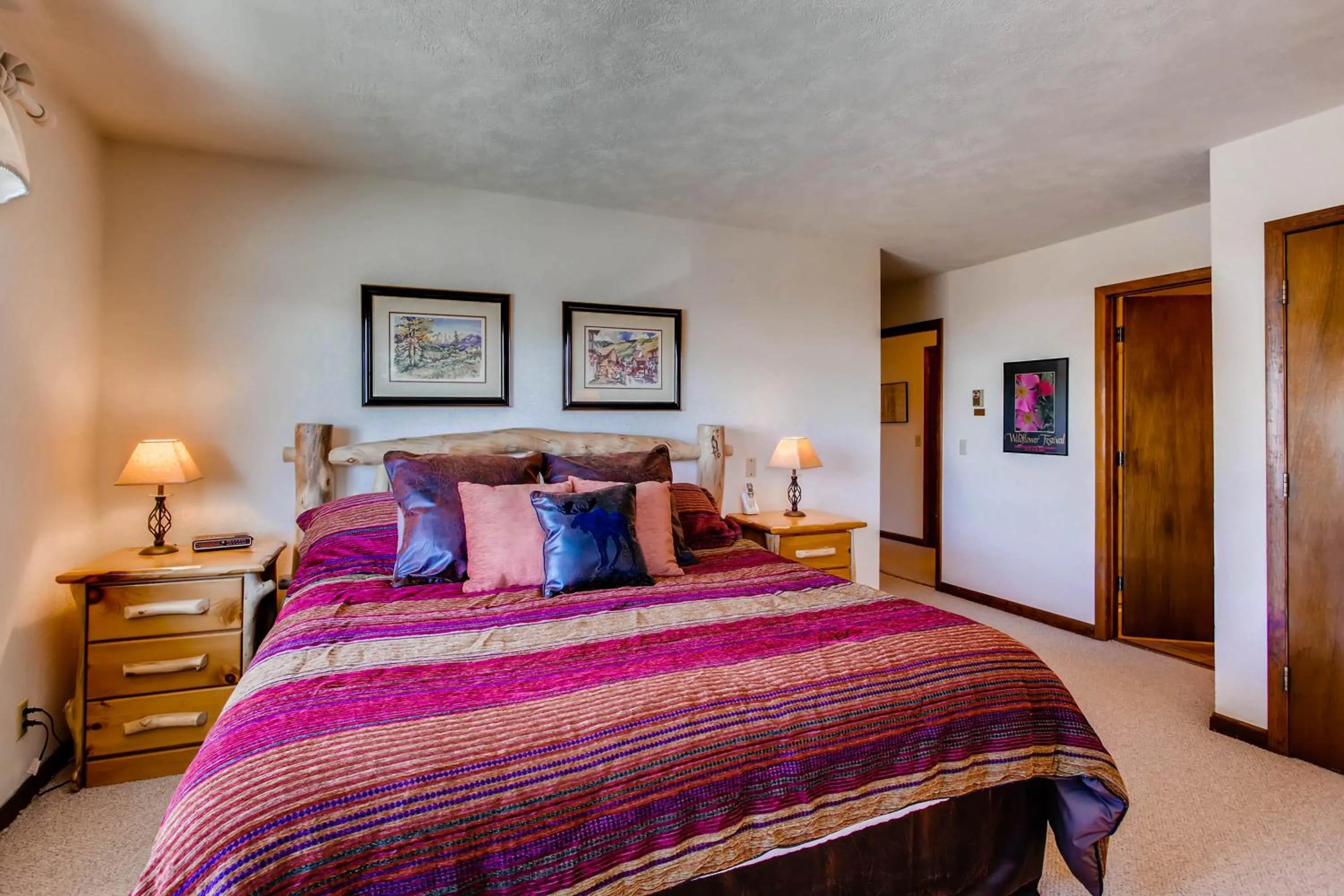 Bed in The Plaza Condominiums, A Vail Resorts Property