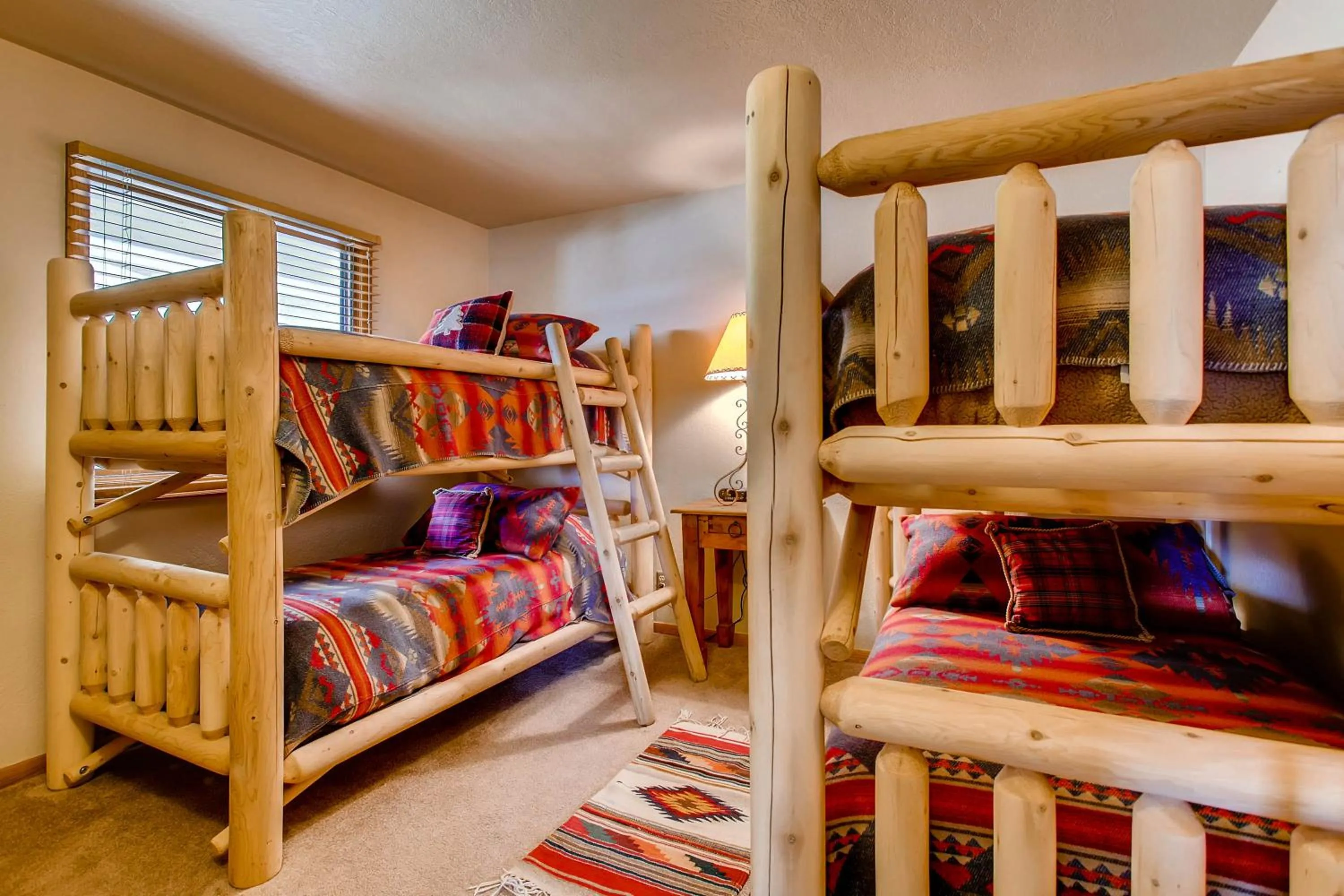 Bed in The Plaza Condominiums, A Vail Resorts Property