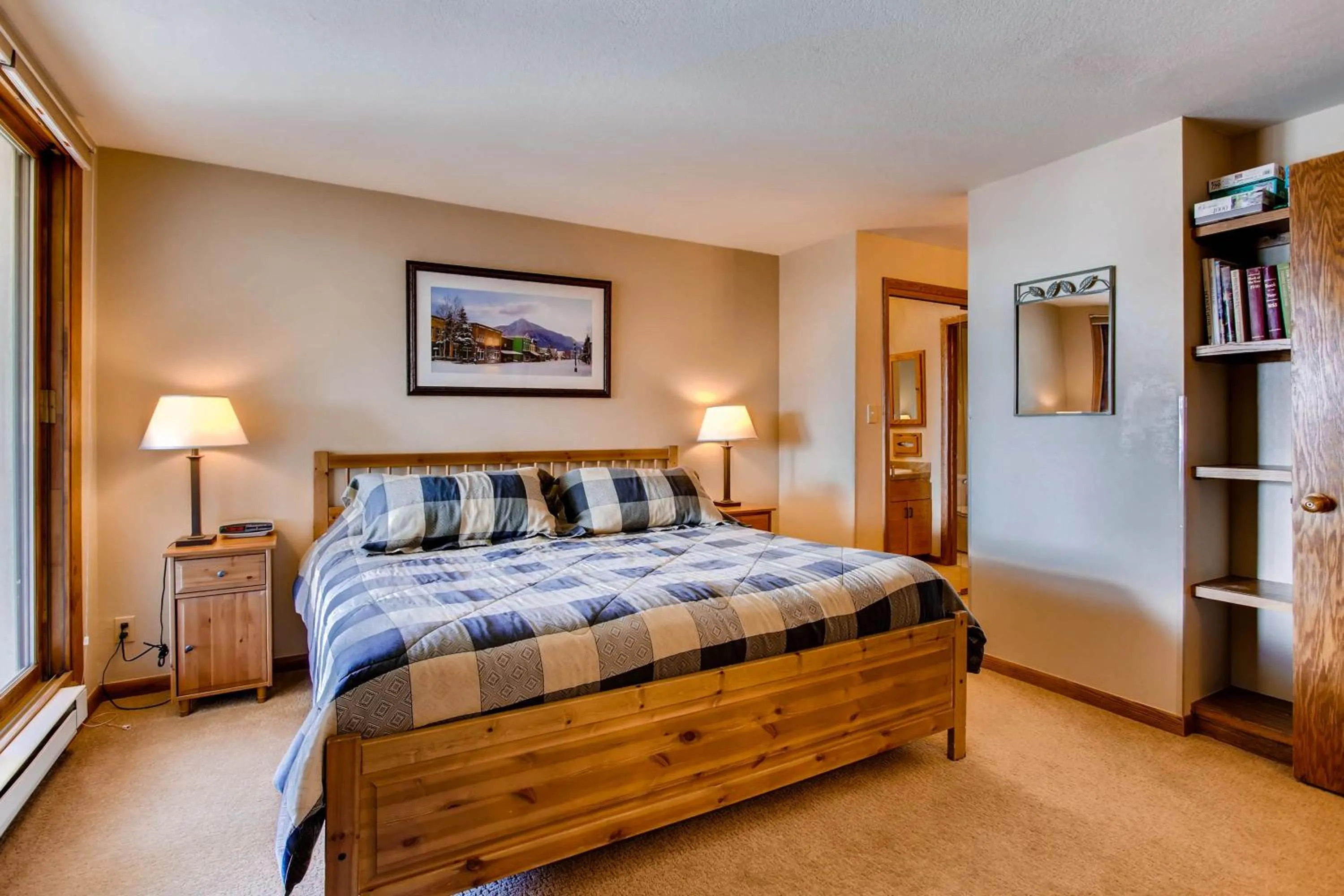 Bed in The Plaza Condominiums, A Vail Resorts Property