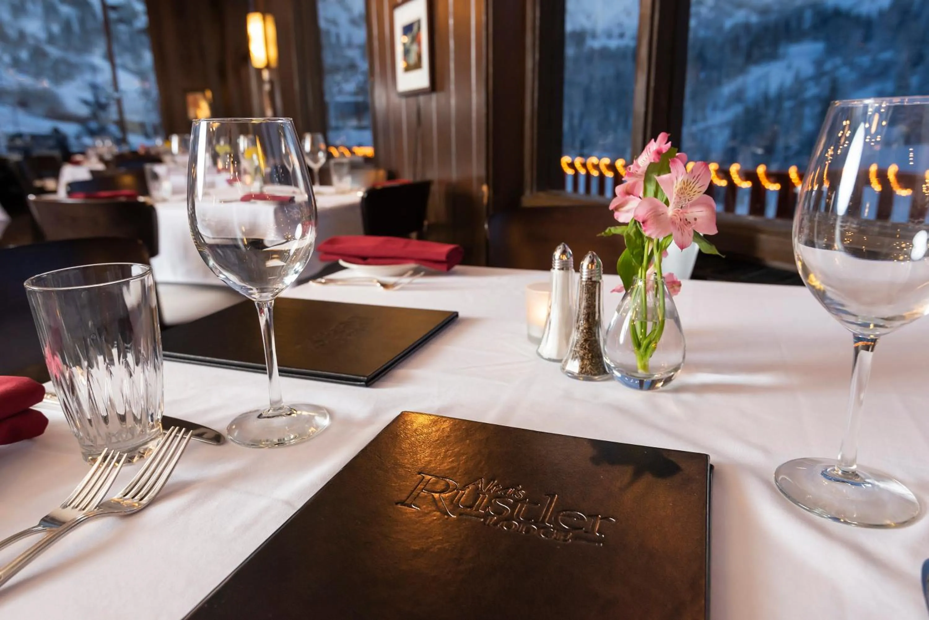 Restaurant/places to eat in Alta's Rustler Lodge