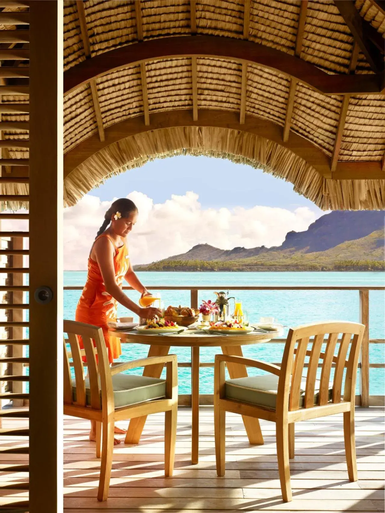 One Bedroom Lagoon-View Overwater Bungalow Suites with Plunge Pool in Four Seasons Resort Bora Bora One Bedroom Lagoon-View Overwater Bungalow Suites with Plunge Pool in Four Seasons Resort Bora Bora