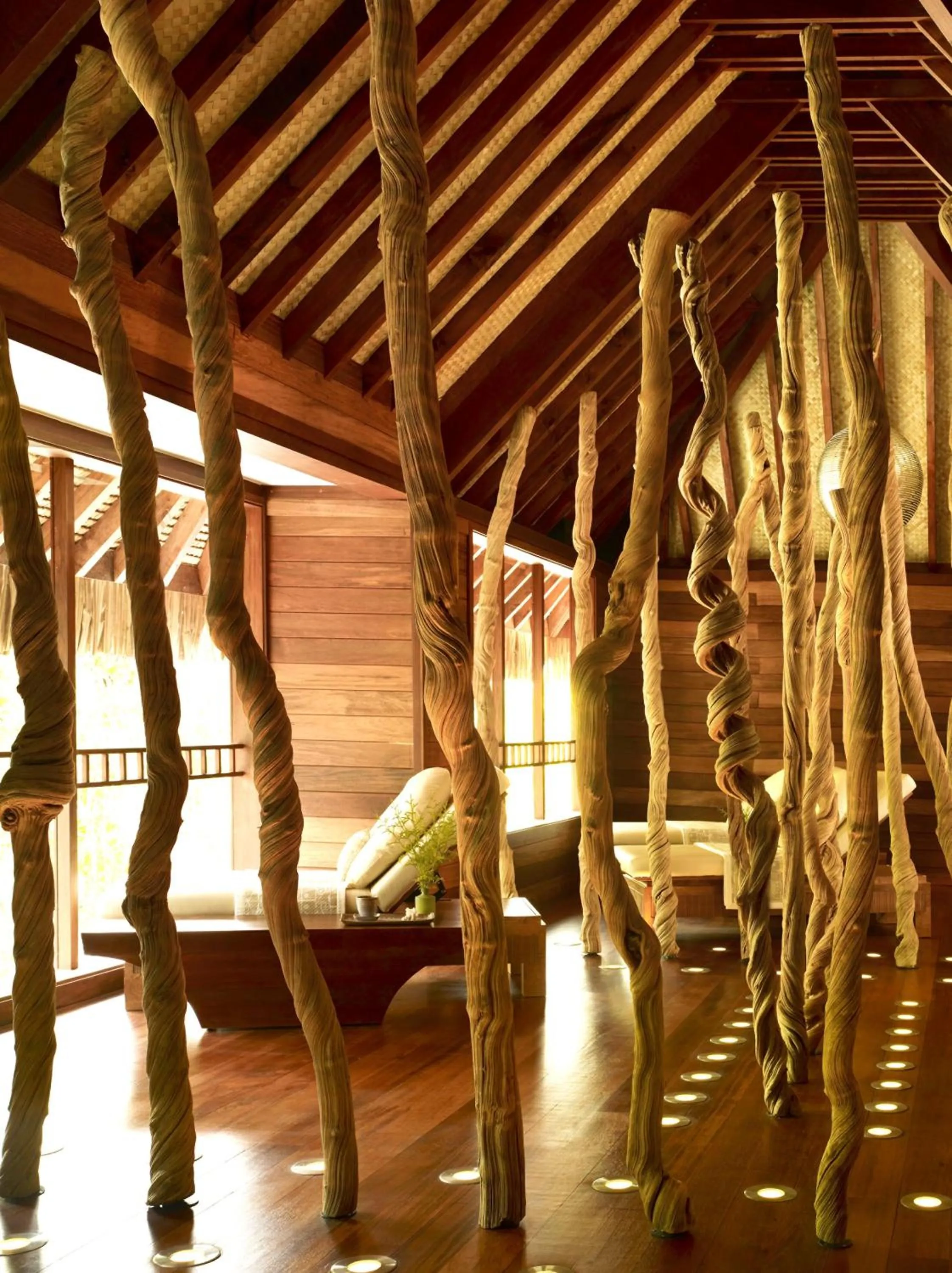 Day in Four Seasons Resort Bora Bora