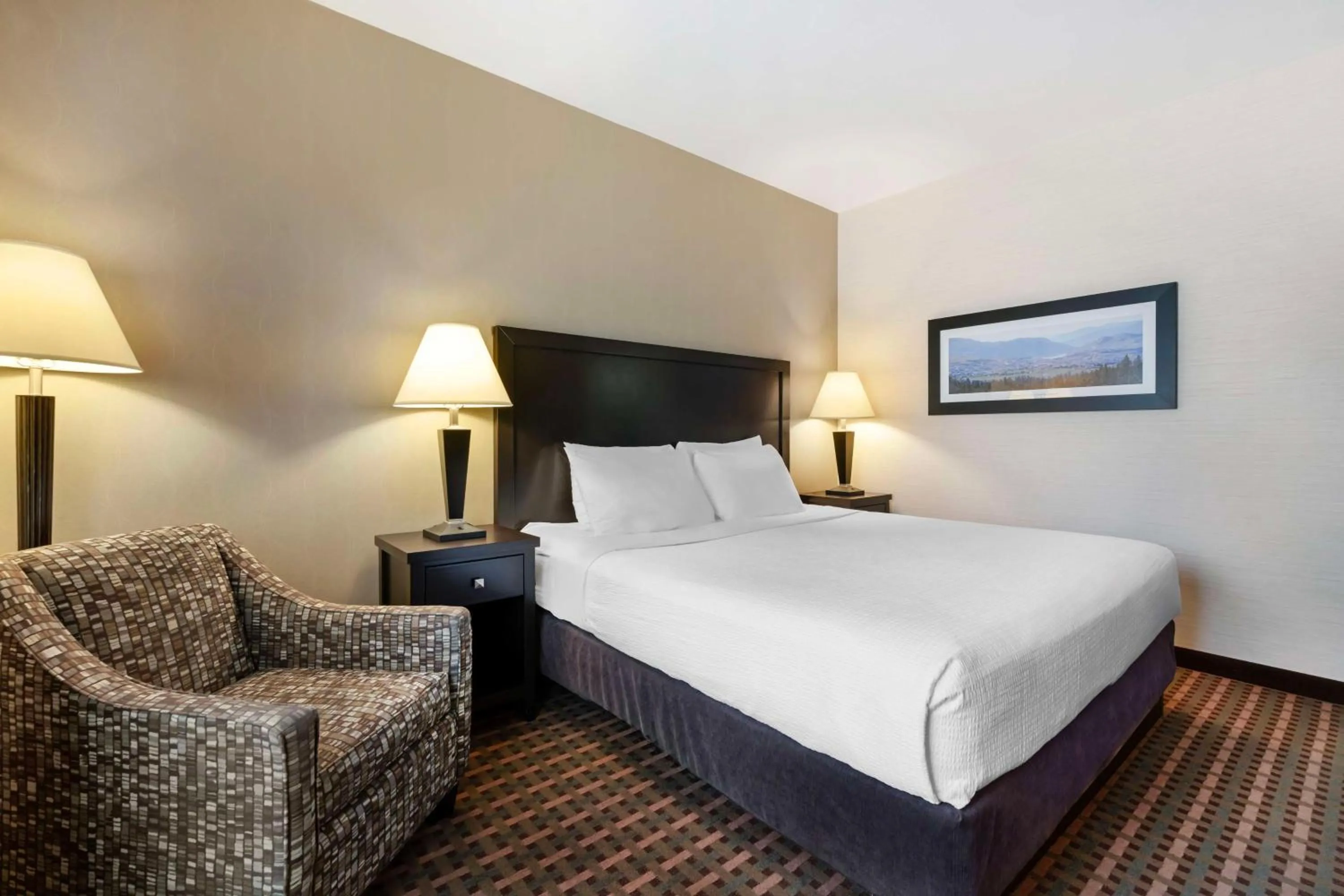 Bedroom, Bed in Best Western Pacific Inn