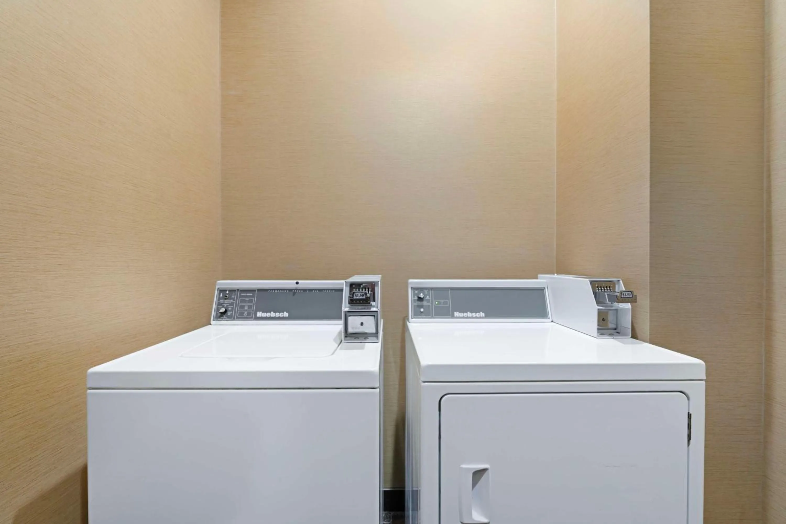 laundry in Best Western Pacific Inn