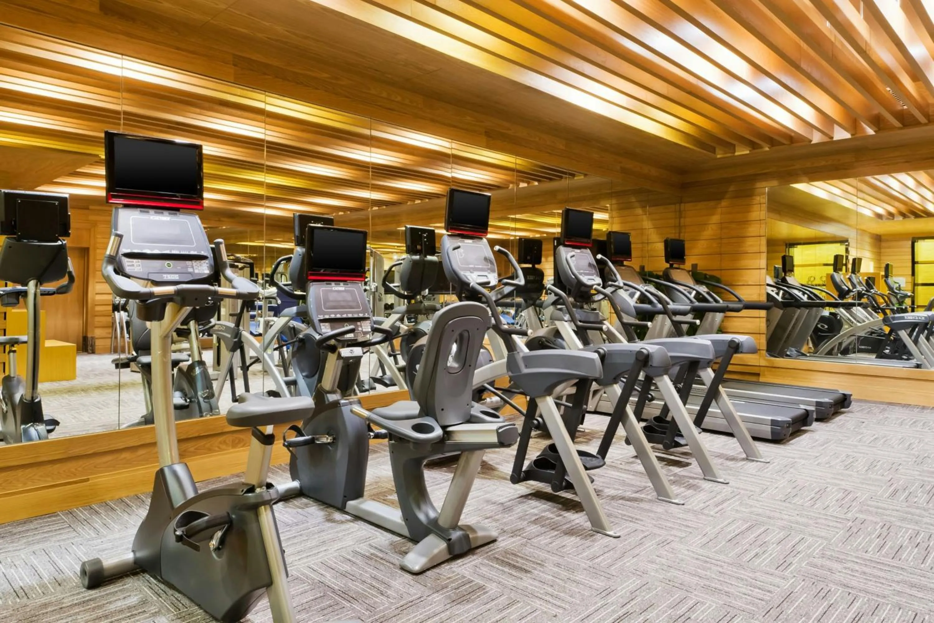 Fitness centre/facilities in Four Points by Sheraton Hainan, Sanya