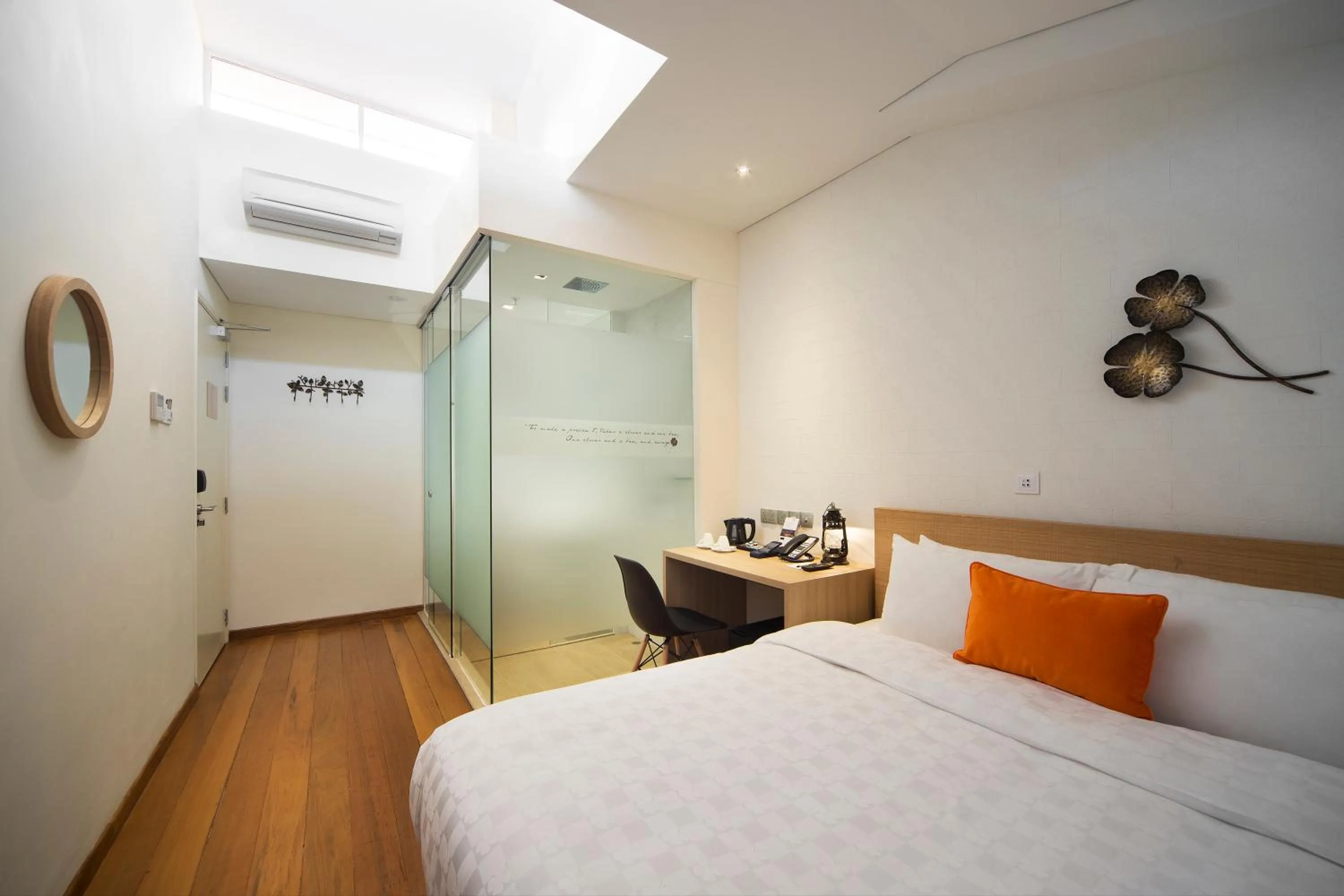 Bed in Hotel Clover 769 North Bridge Road