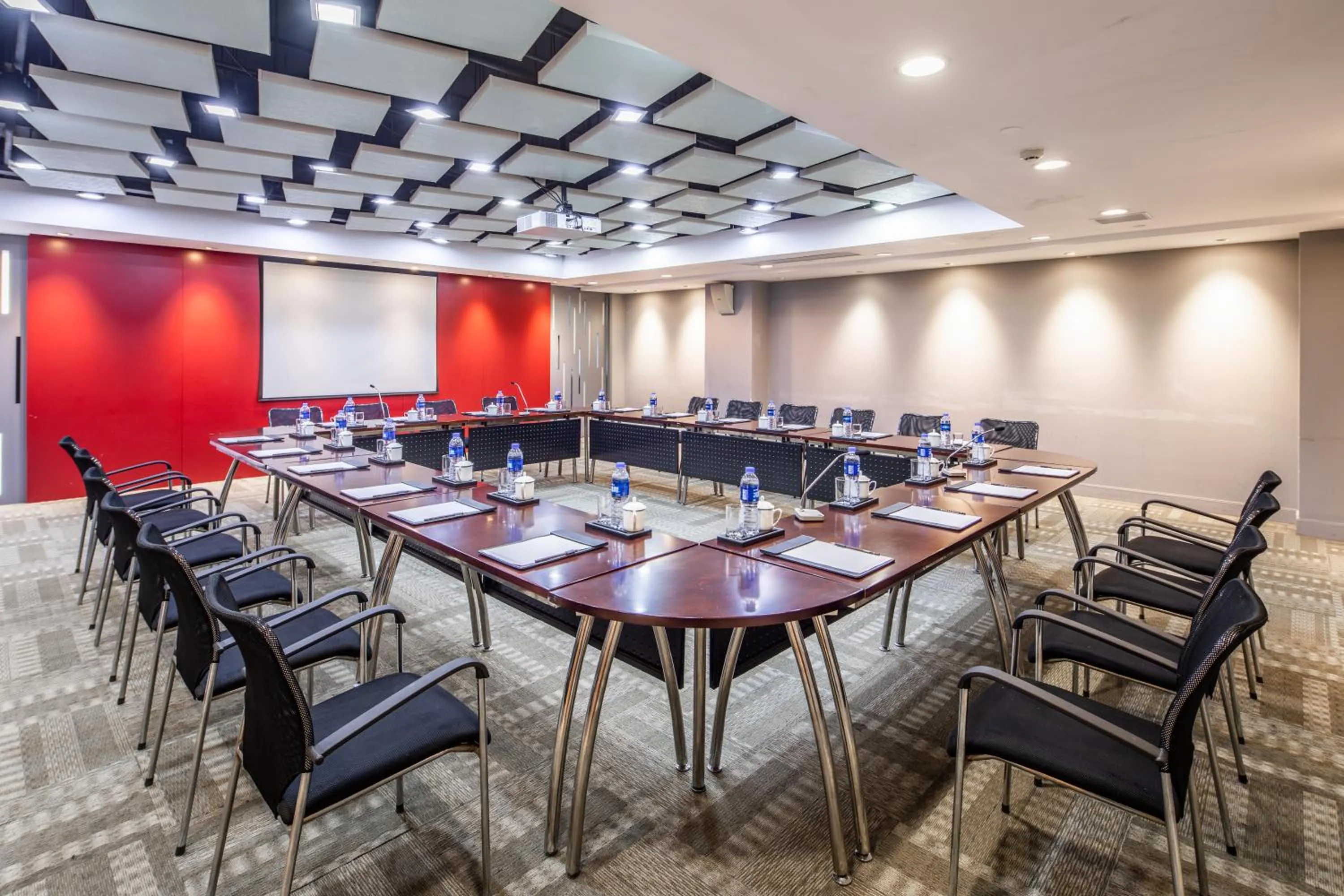 Meeting/conference room in Mason Hotel