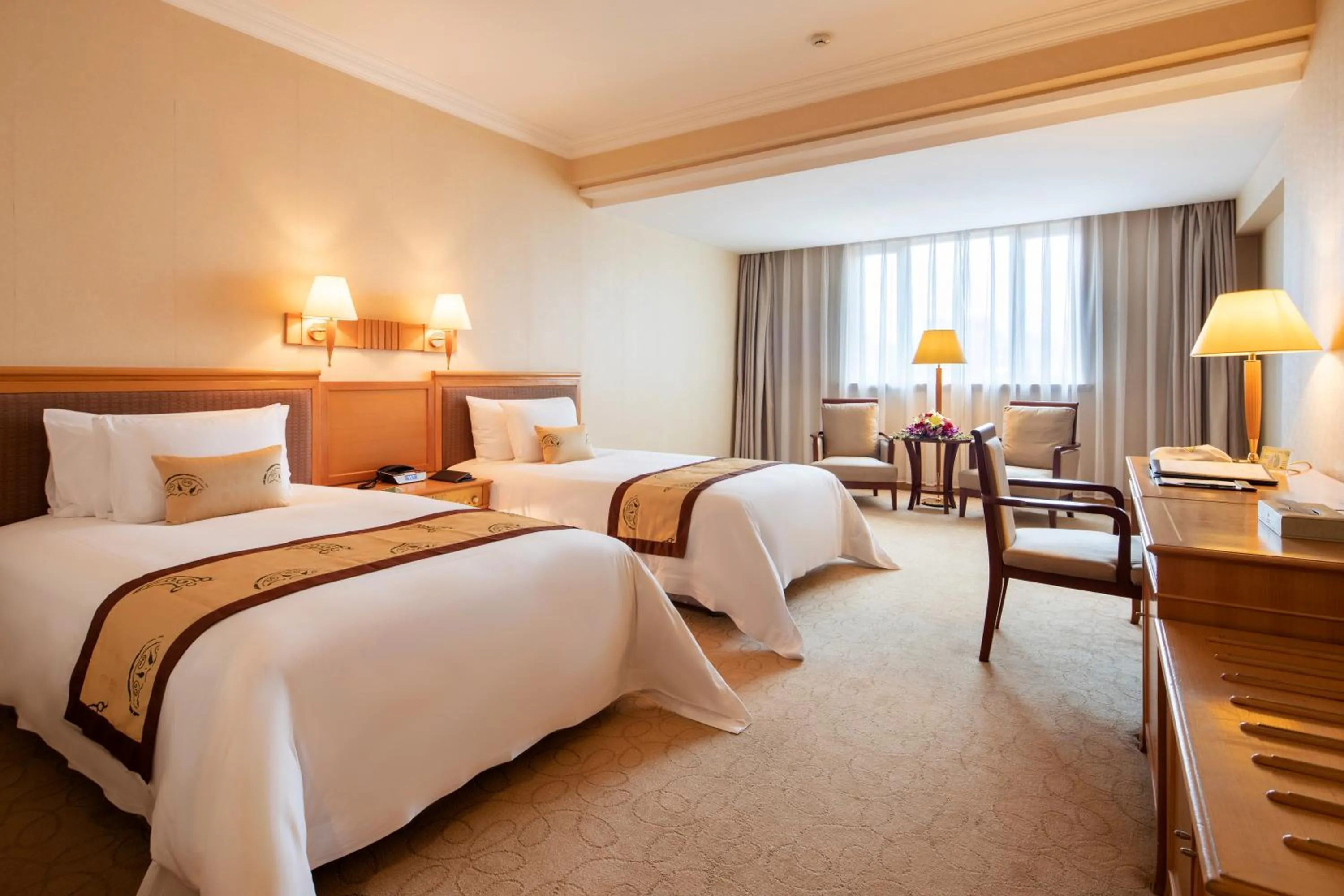 Bedroom, Bed in Mason Hotel