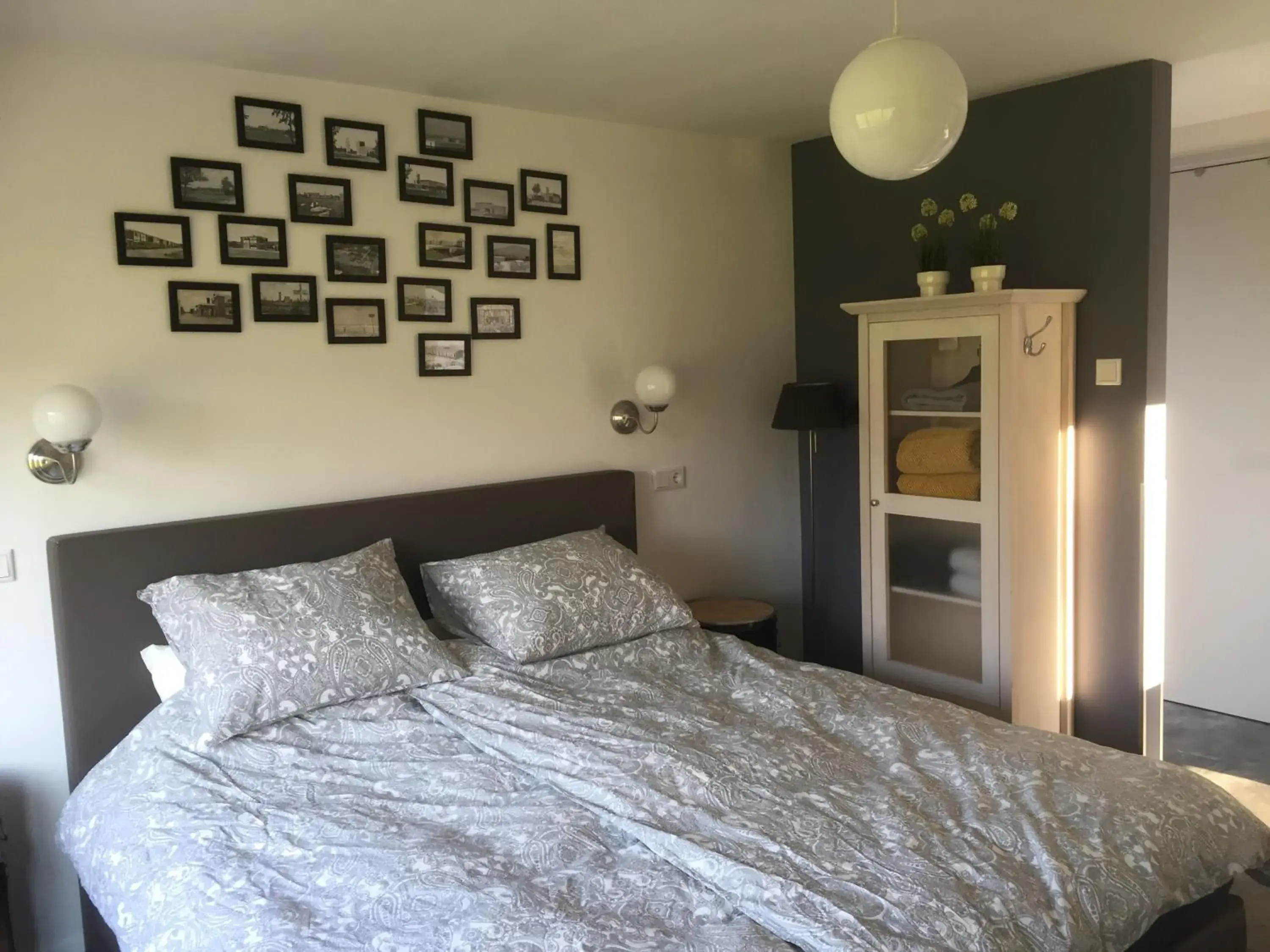 Large Double or Twin Room in B&B Nagele Large Double or Twin Room in B&B Nagele