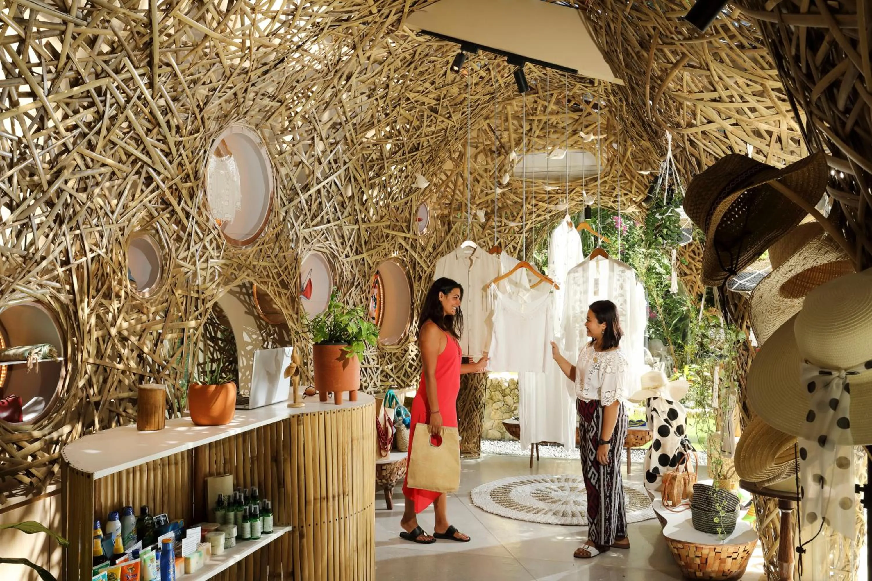On-site shops in Padma Resort Legian