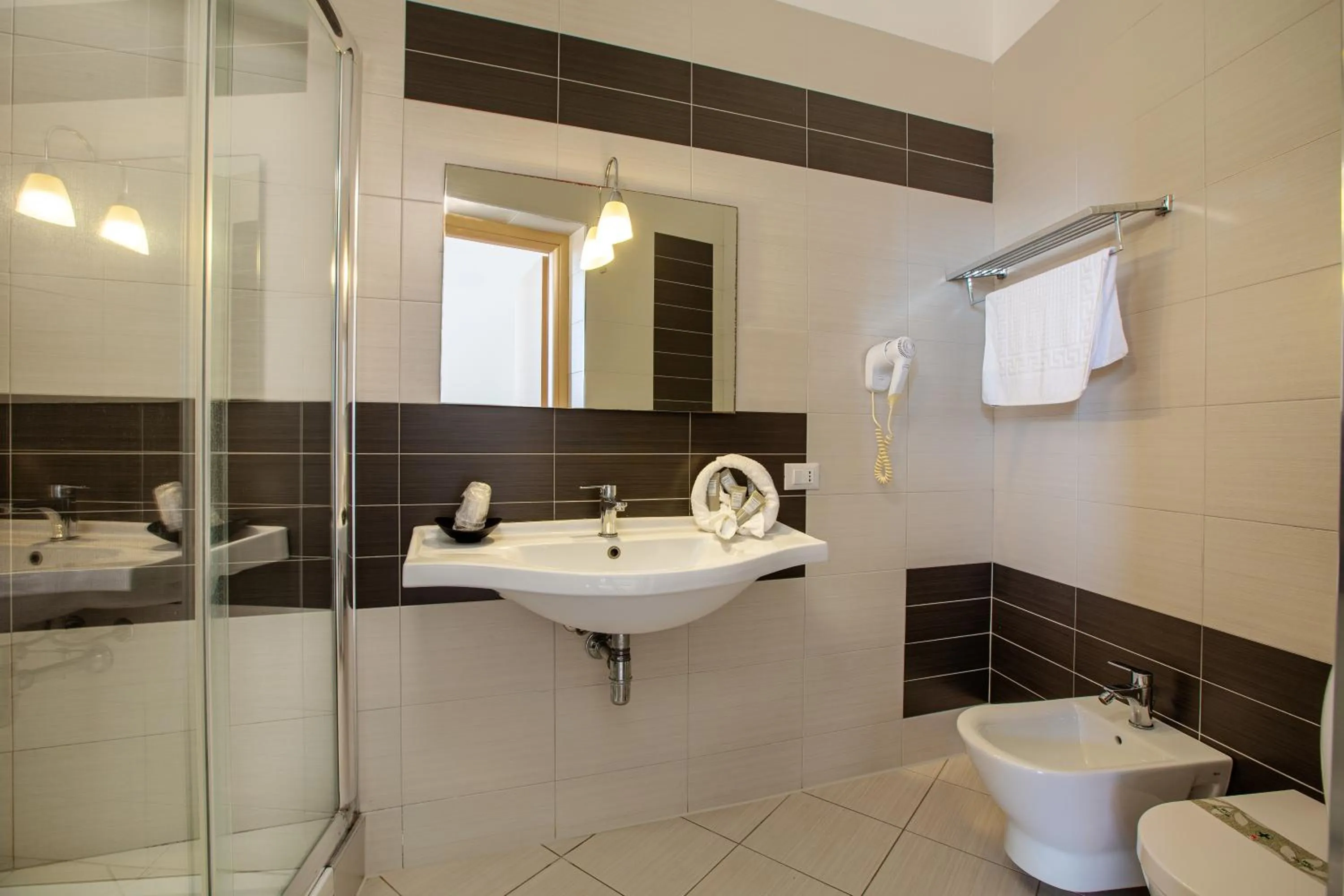 Shower in diVino Hotel