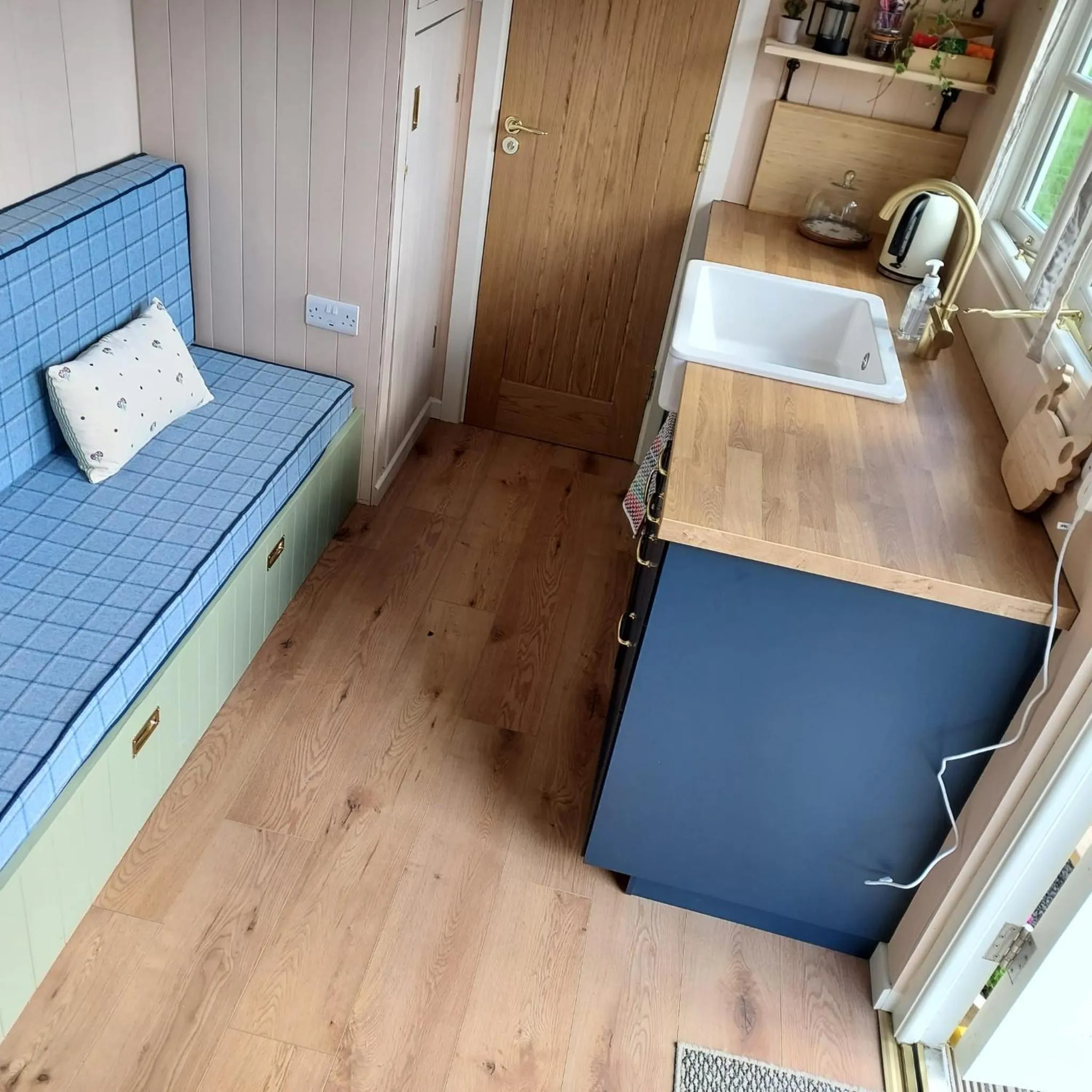 Bed in Abbeyview House B&B and Glamping