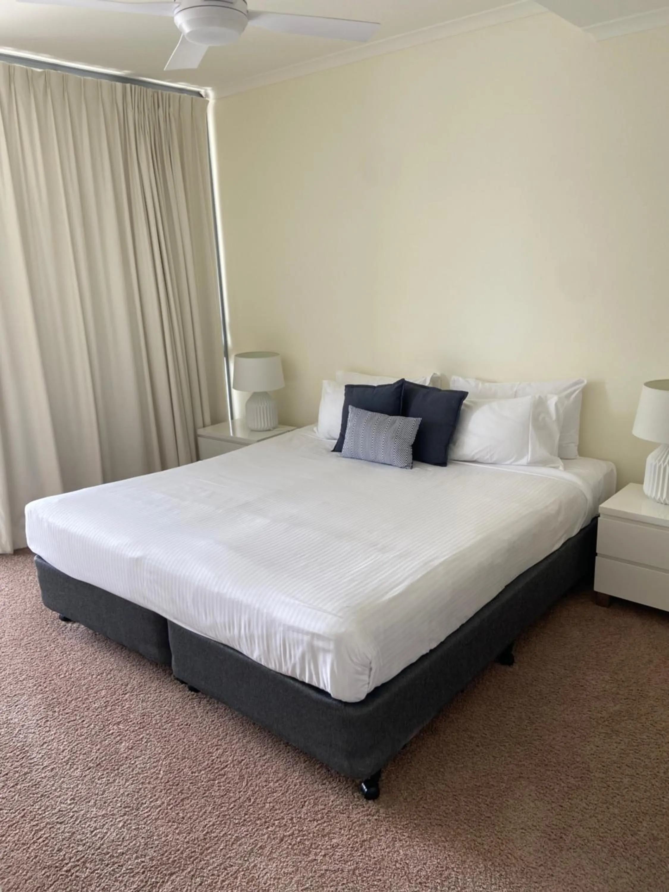 Bed in Ki-ea Apartments