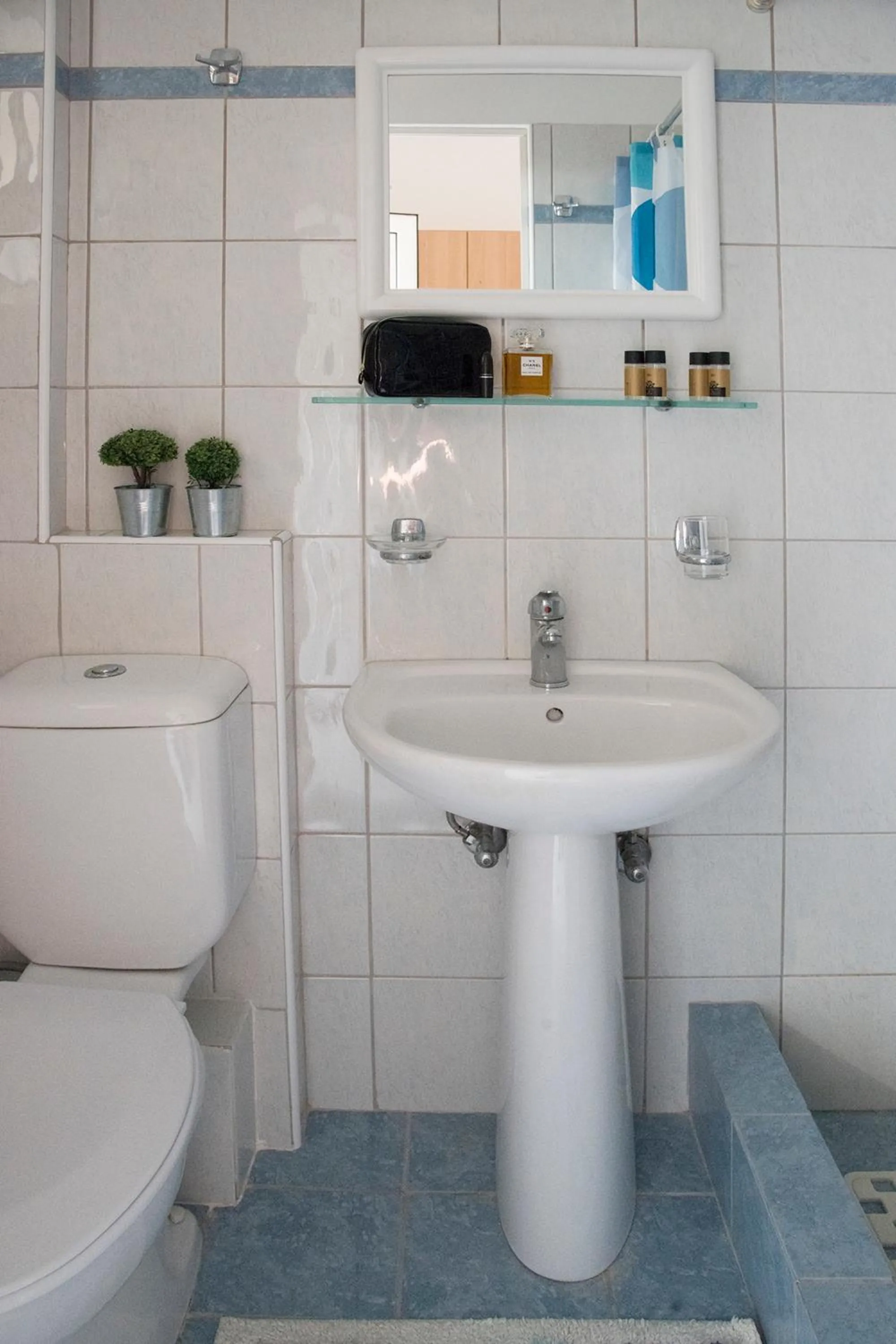 Bathroom in Metaxa Apartments