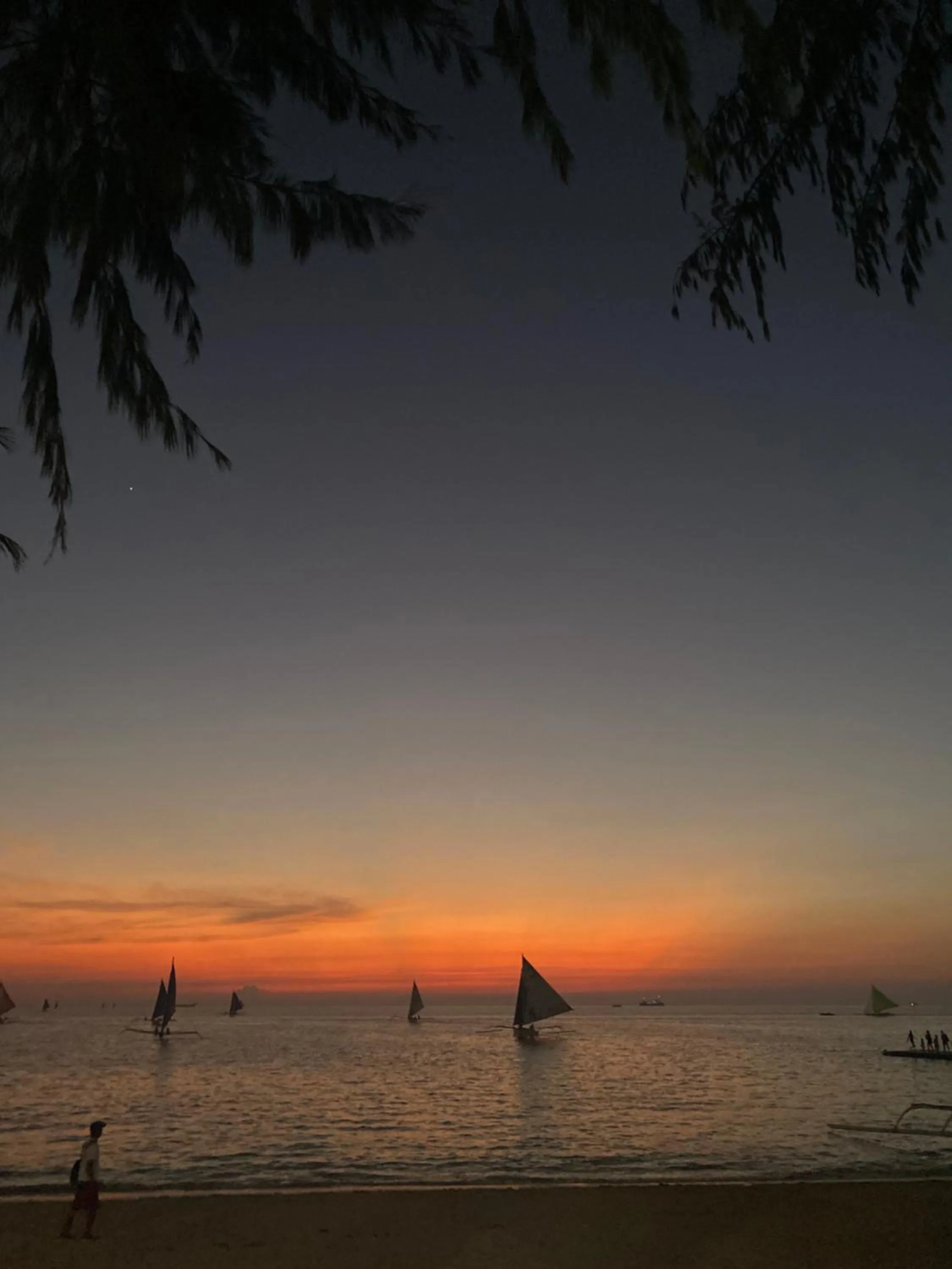 Beach in Gracias Inn Boracay