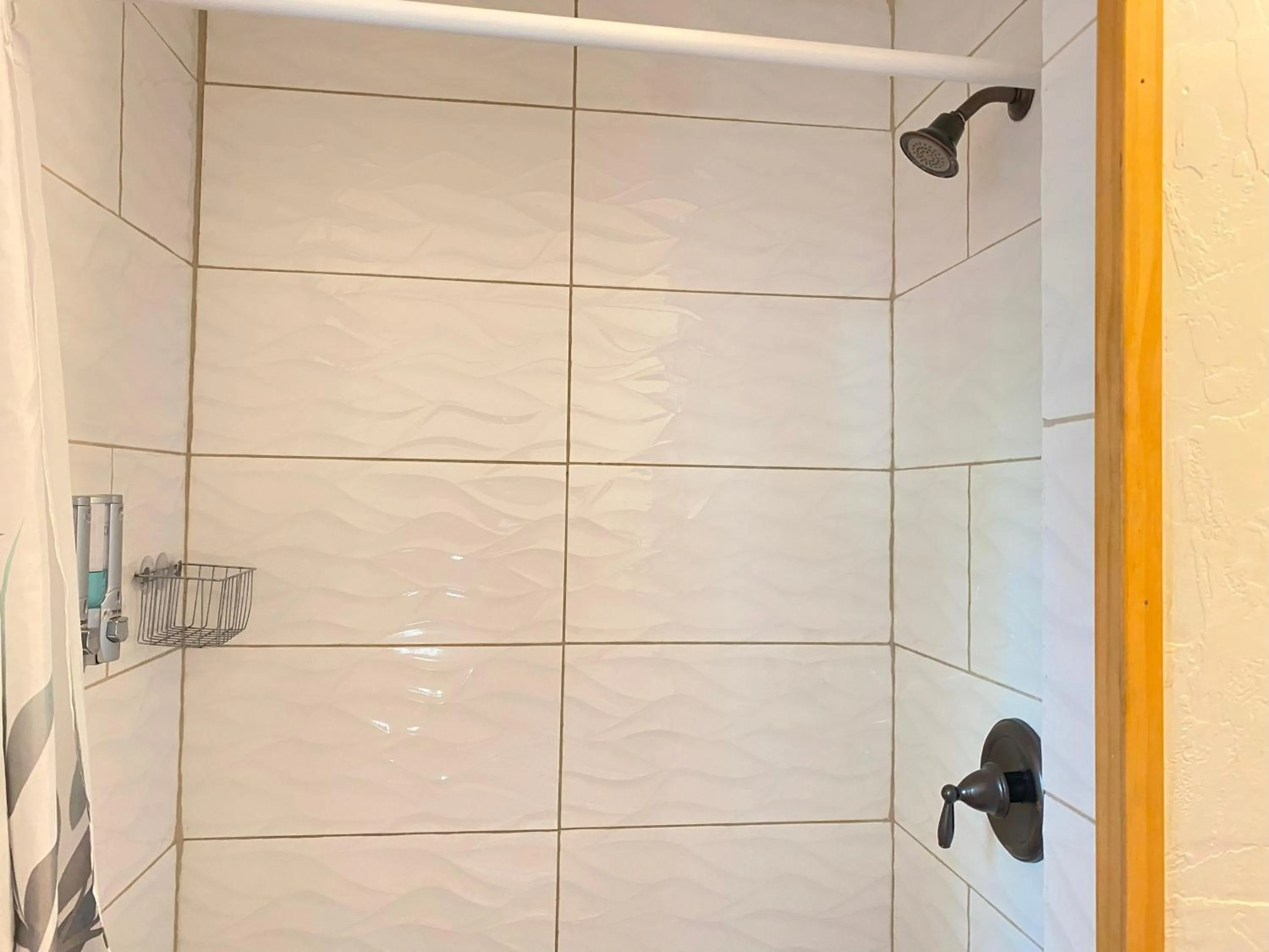 Shower in Blue Horizon Lodge