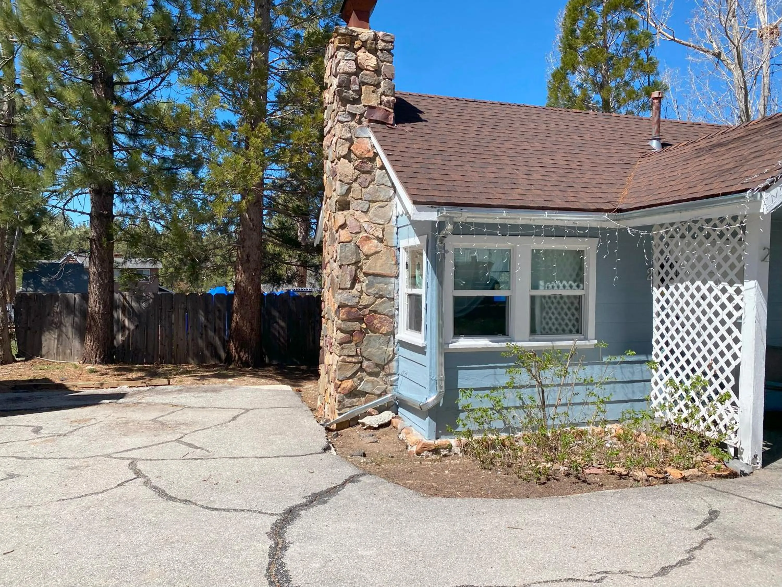 Parking in Blue Horizon Lodge