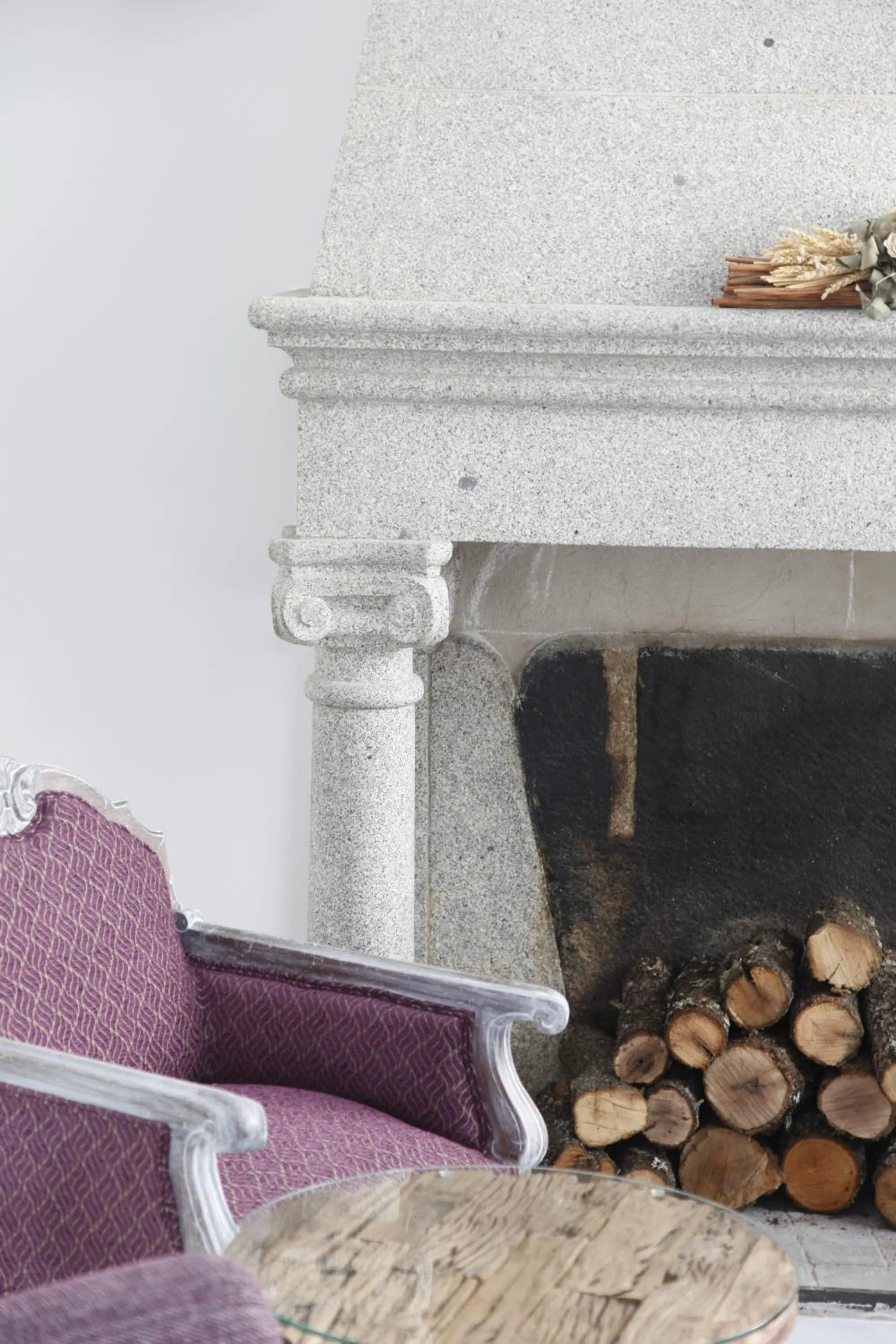 Library in La Casa del Médico Hotel Boutique