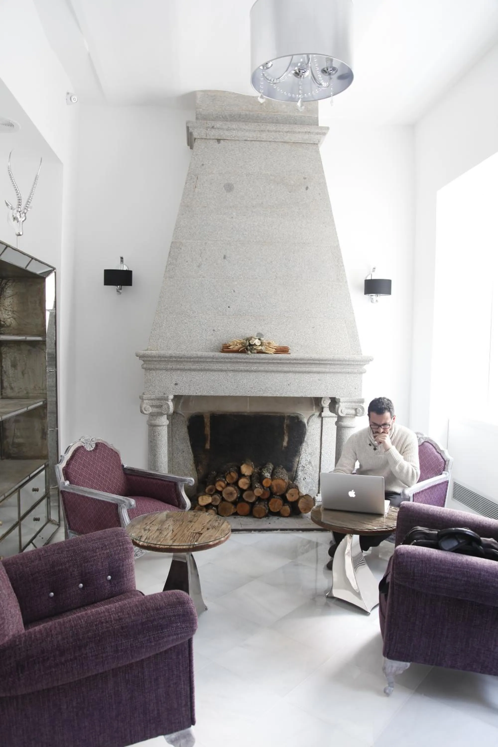 Library in La Casa del Médico Hotel Boutique