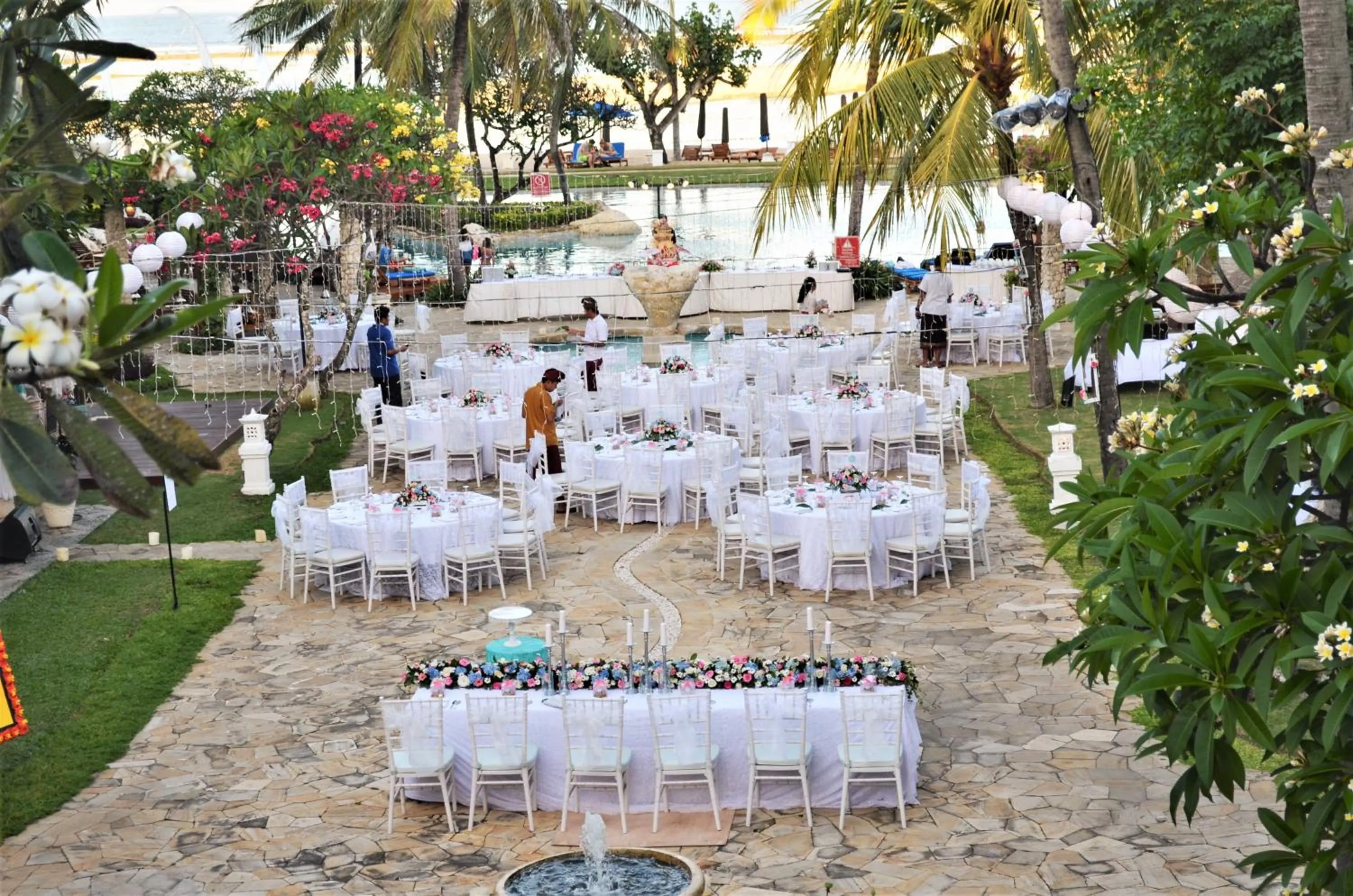Garden in Hotel Nikko Bali Benoa Beach
