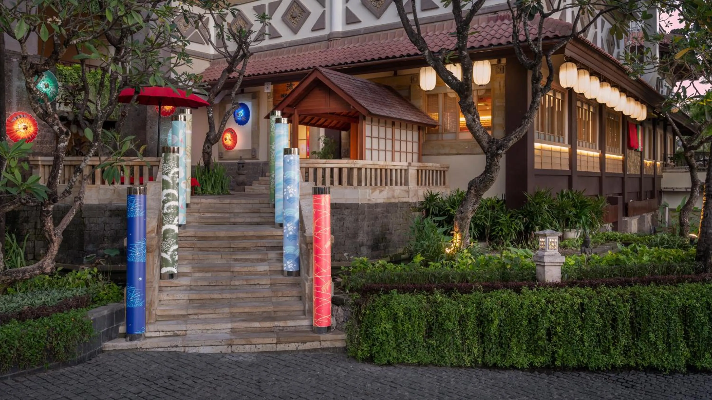 Restaurant/places to eat in Hotel Nikko Bali Benoa Beach