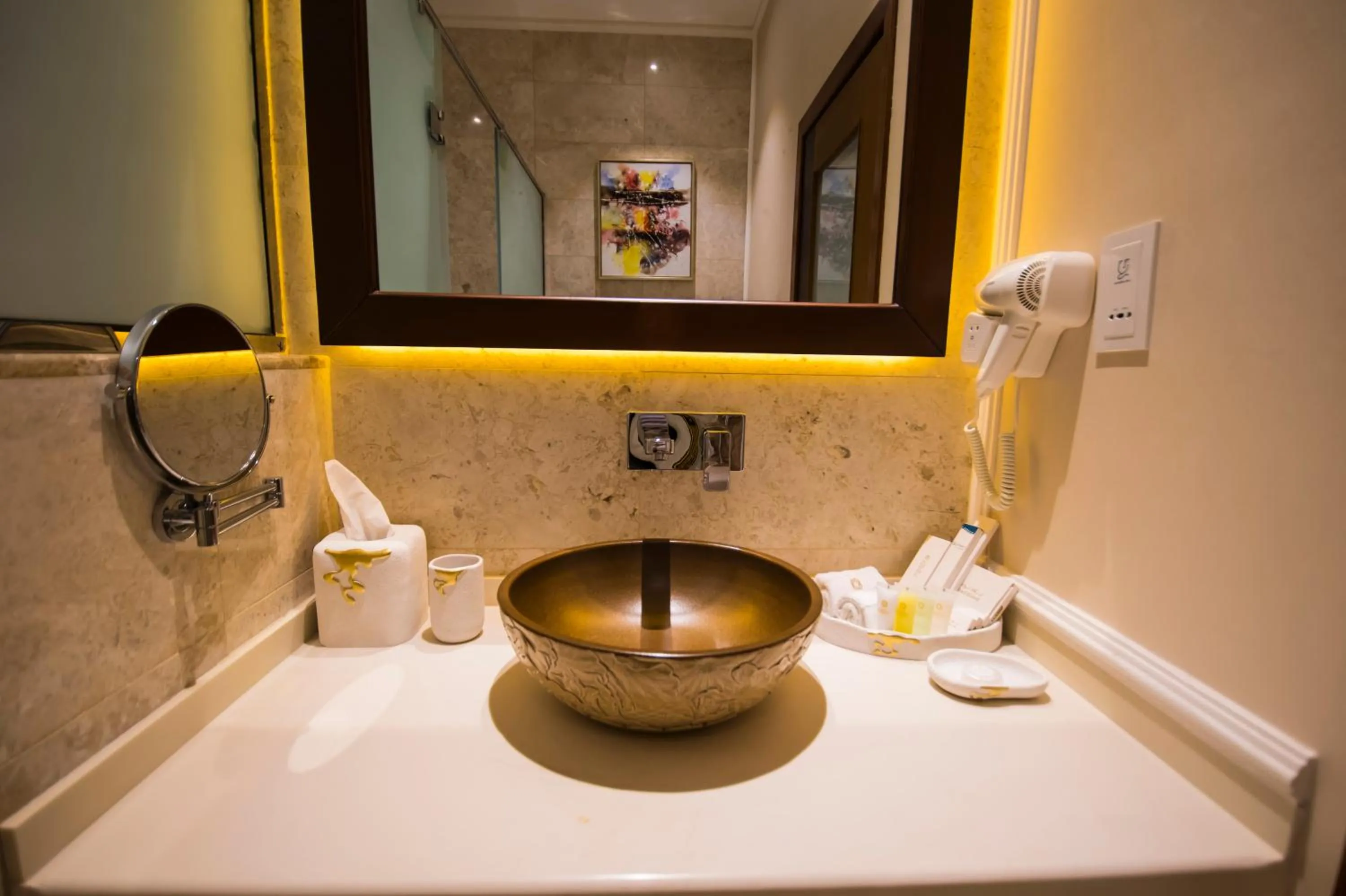 Bathroom in Belad Bont Resort