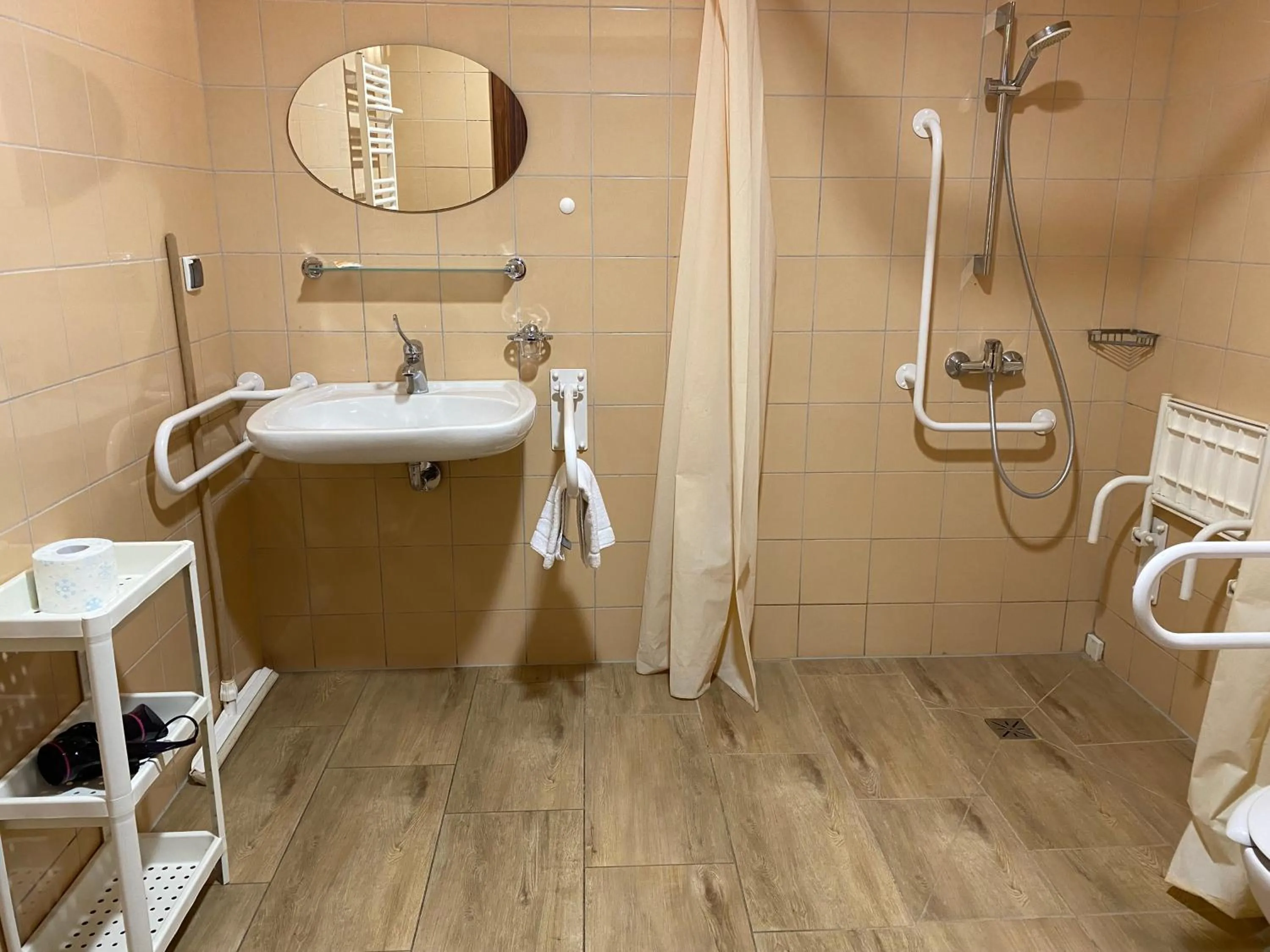 Shower in Yacht Club Residence Sopot