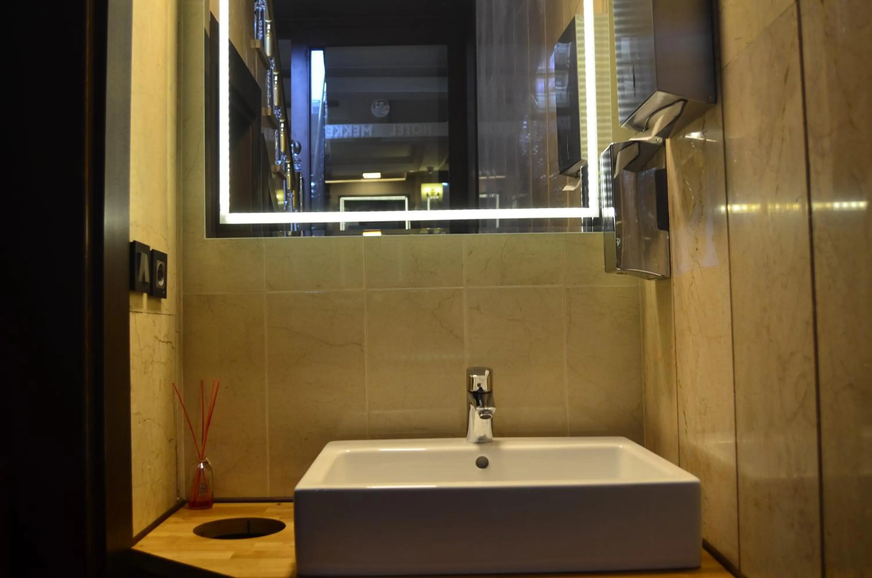 Restaurant/places to eat in Mekke Hotel Istanbul