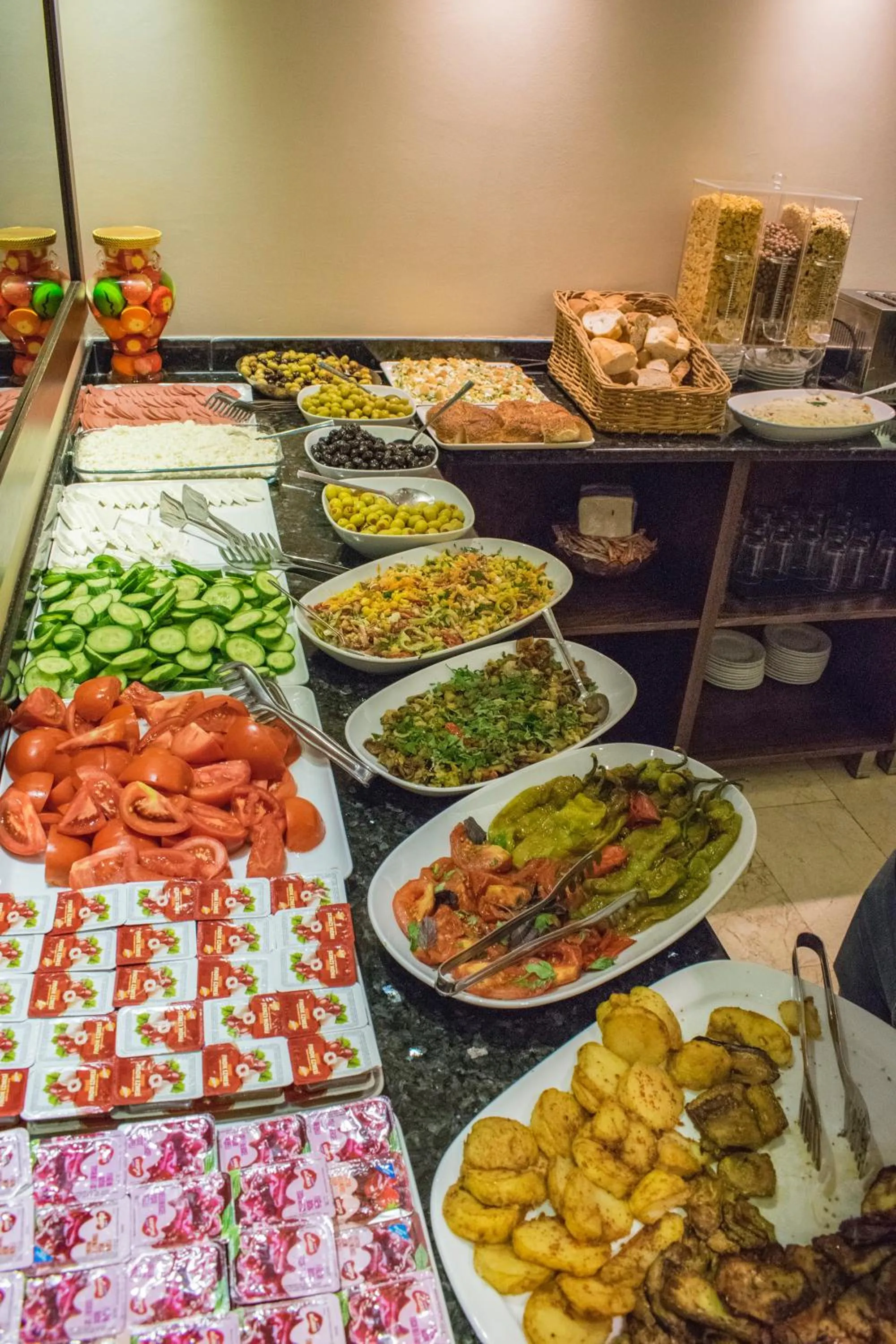 Restaurant/places to eat in Mekke Hotel Istanbul